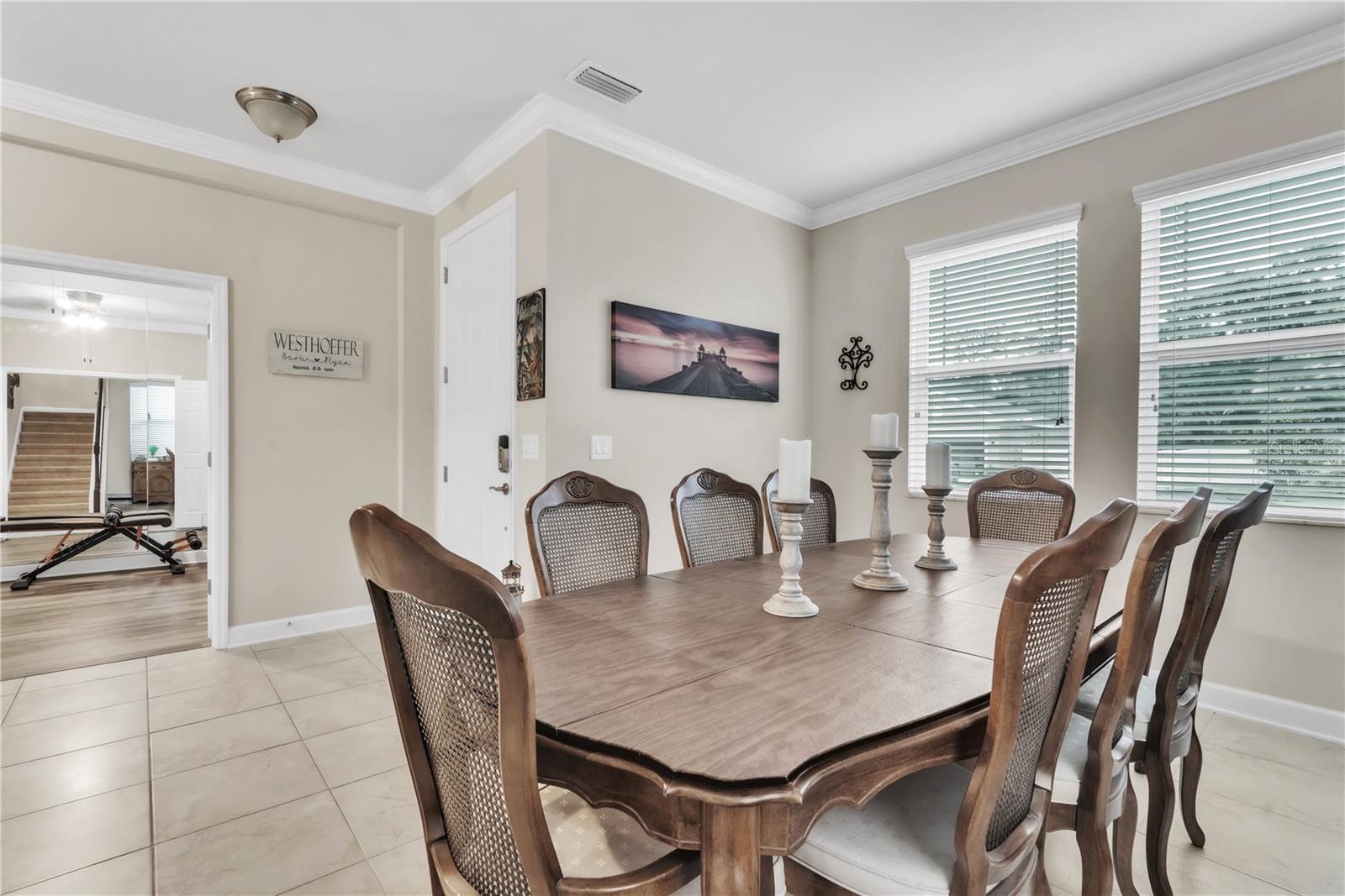 Listing photo id 10 for 3144 Gina Court