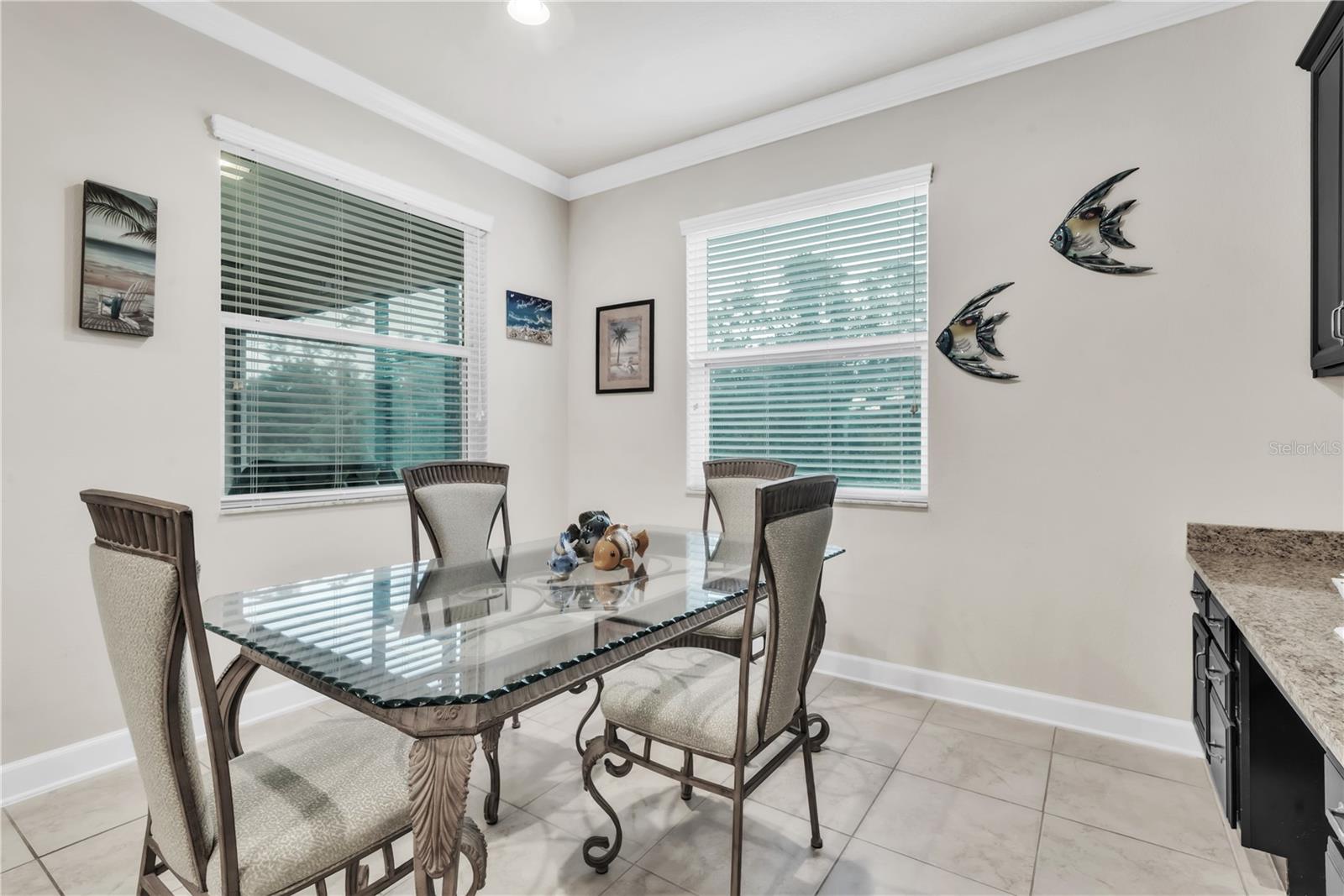 Listing photo id 12 for 3144 Gina Court