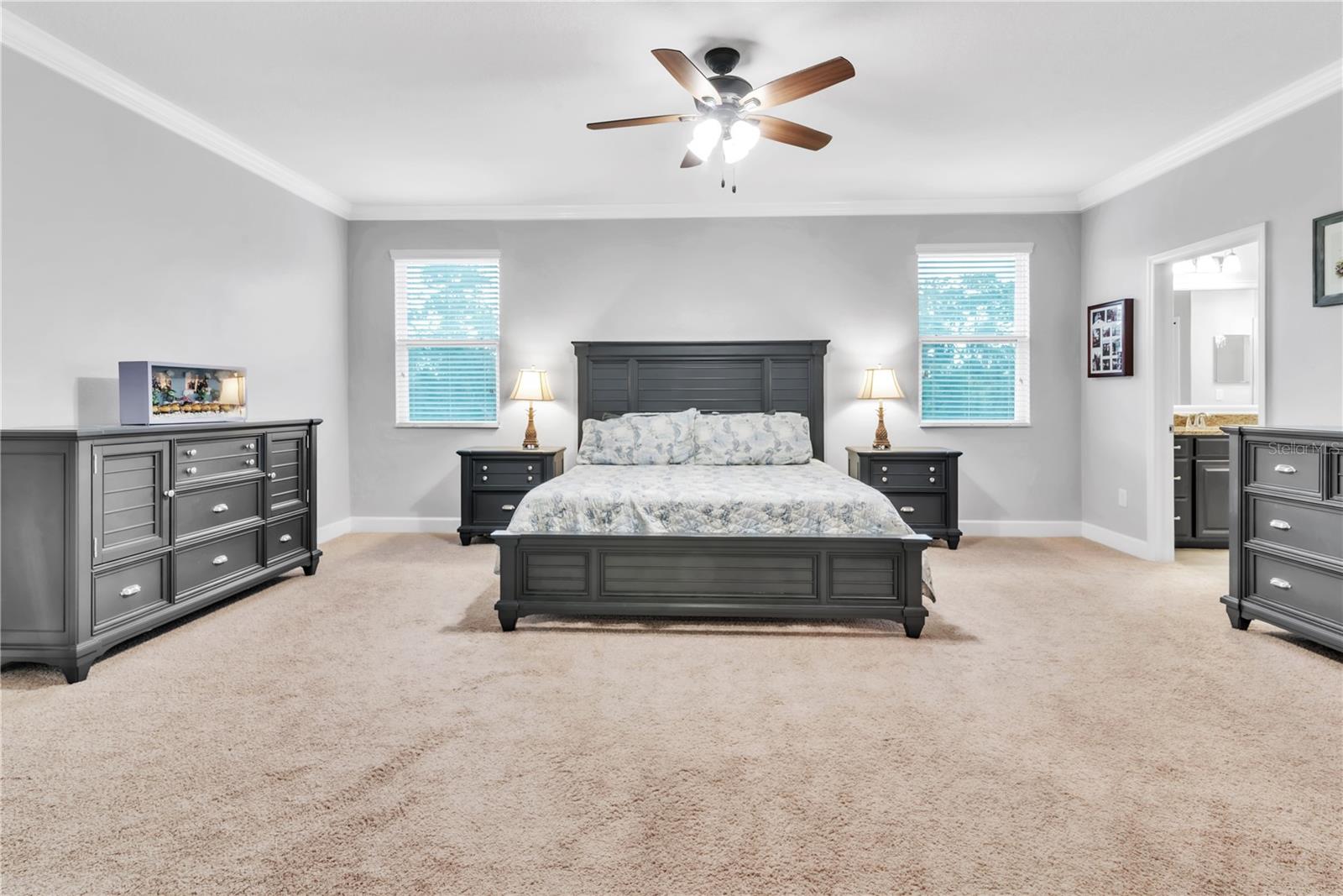 Listing photo id 17 for 3144 Gina Court