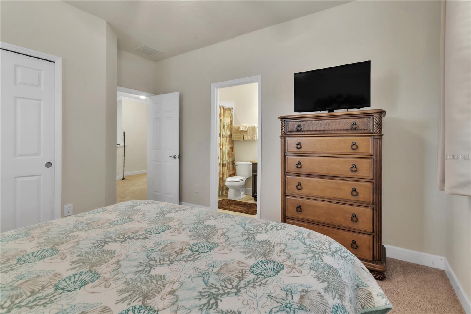 Listing photo id 24 for 3144 Gina Court