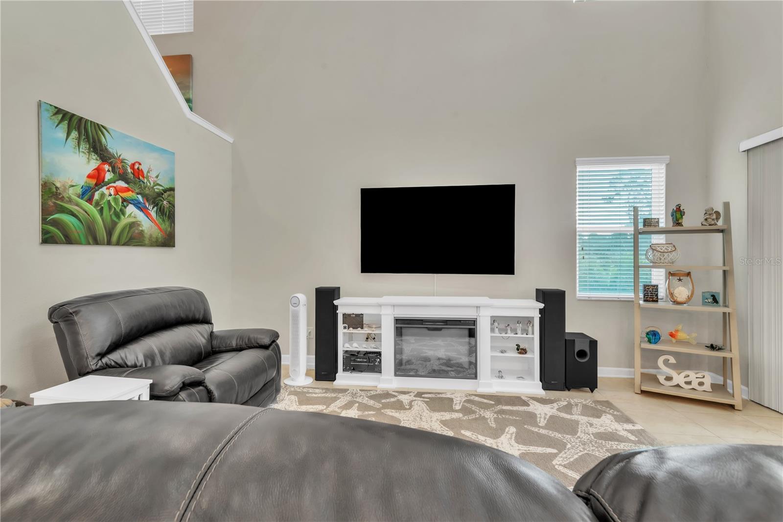 Listing photo id 7 for 3144 Gina Court