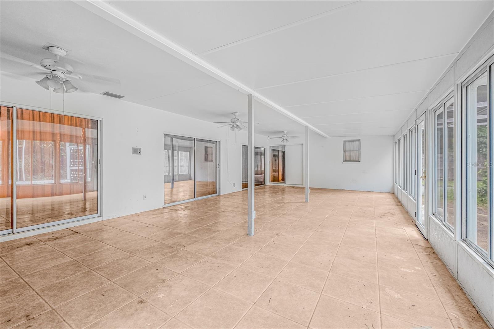 Listing photo id 21 for 1293 88th Avenue N