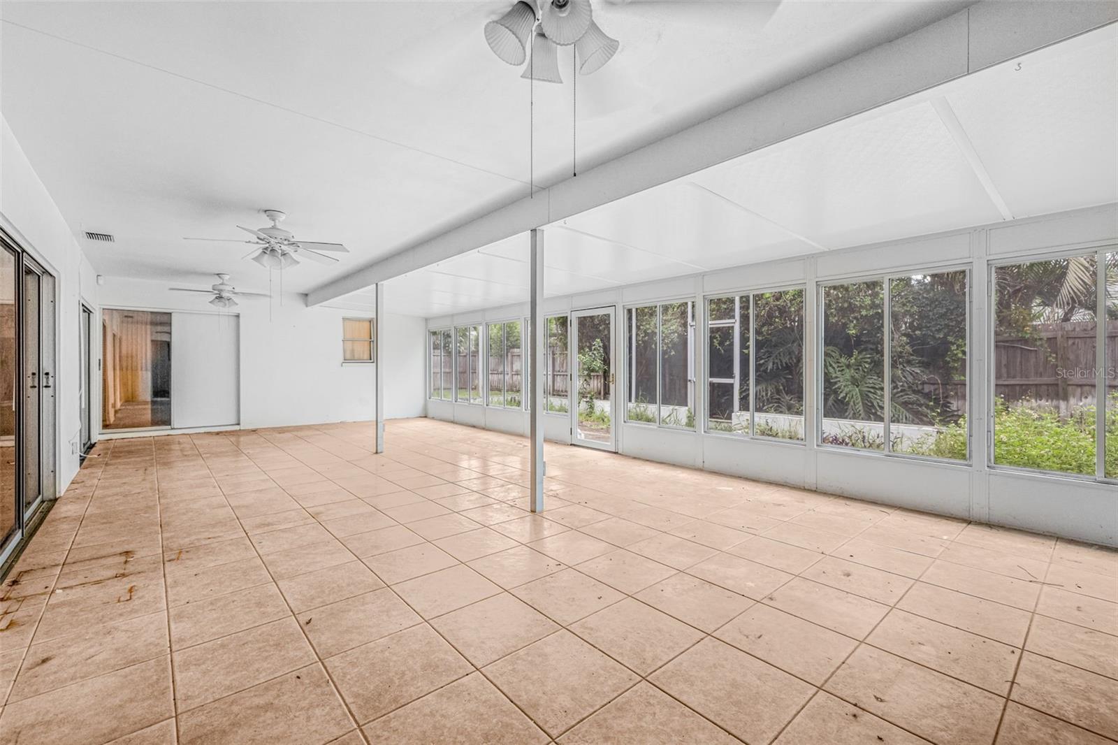 Listing photo id 22 for 1293 88th Avenue N