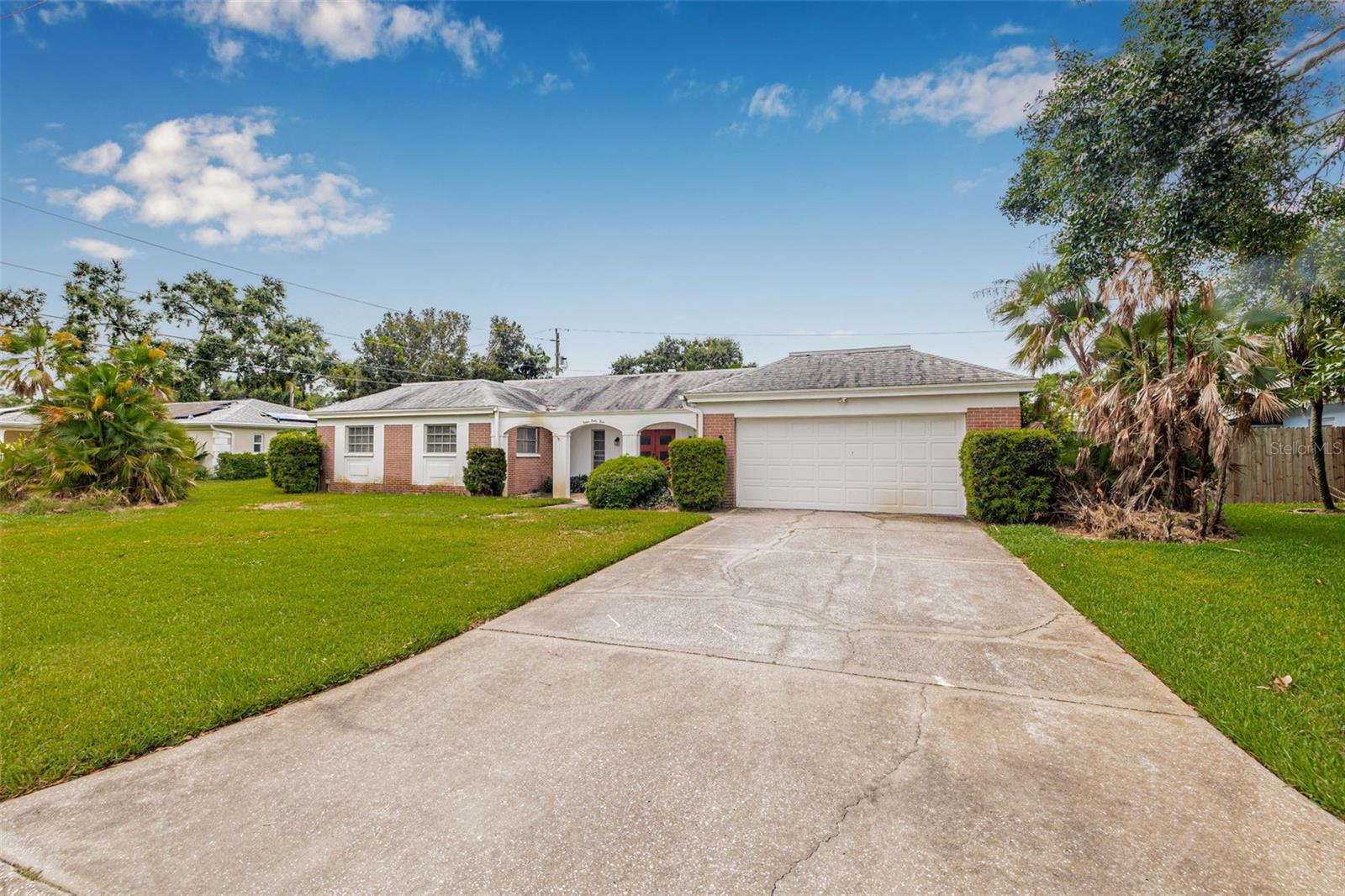 Listing photo id 26 for 1293 88th Avenue N
