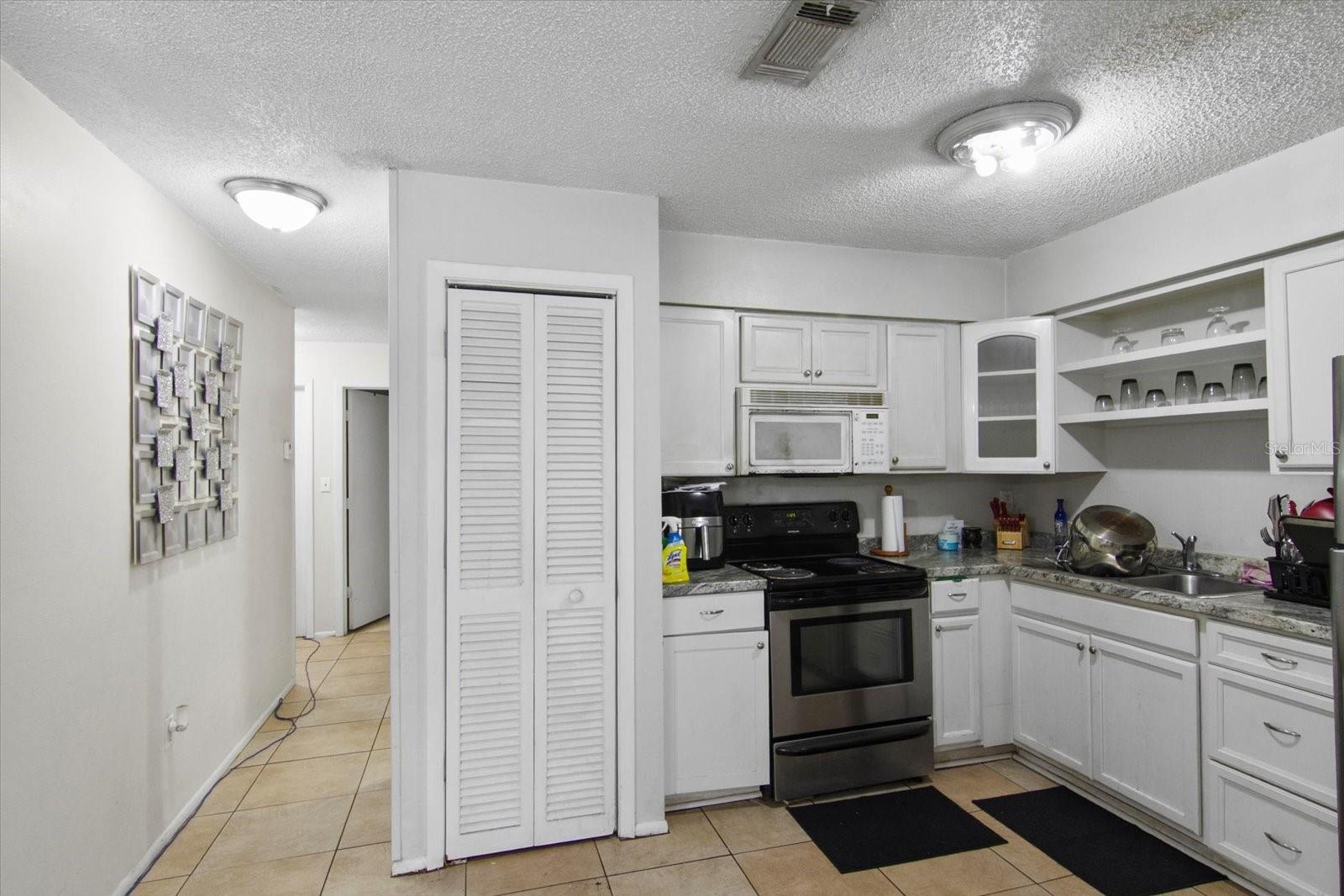 Image 12 of 23 For 2228 25th Street