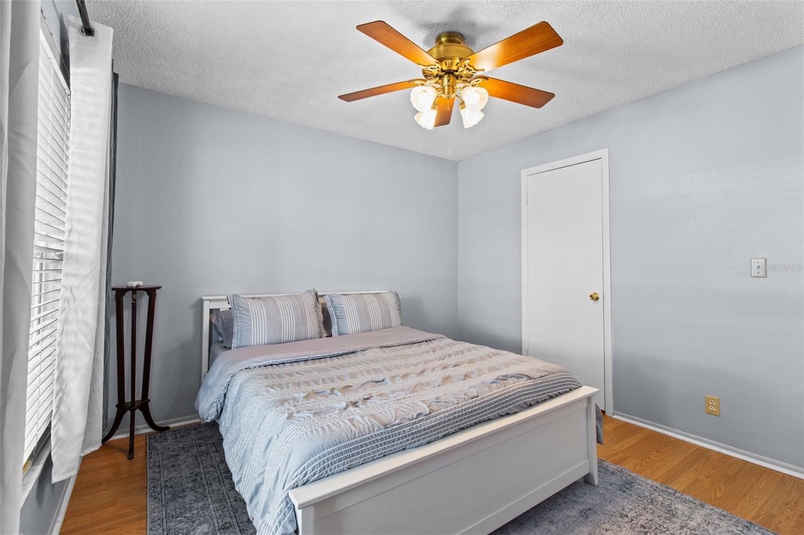 Image 27 of 47 For 9150 40th Street N 5