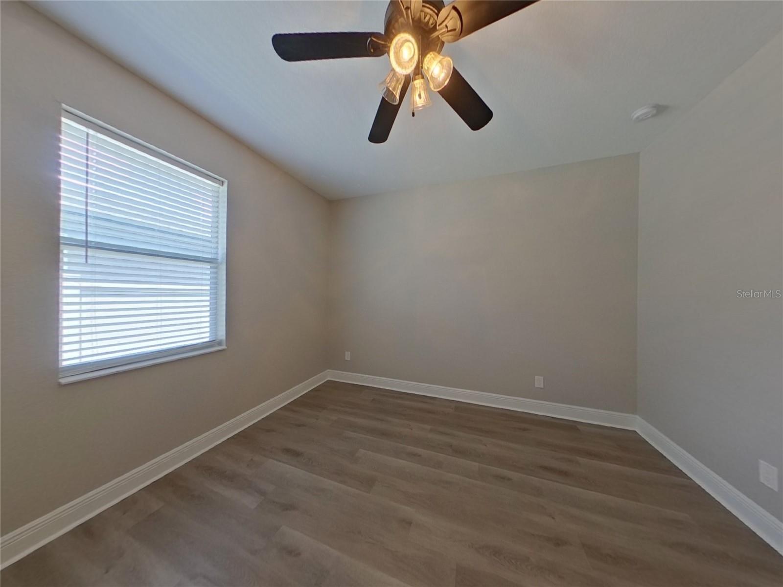 Image 12 of 15 For 4410 46th Avenue N
