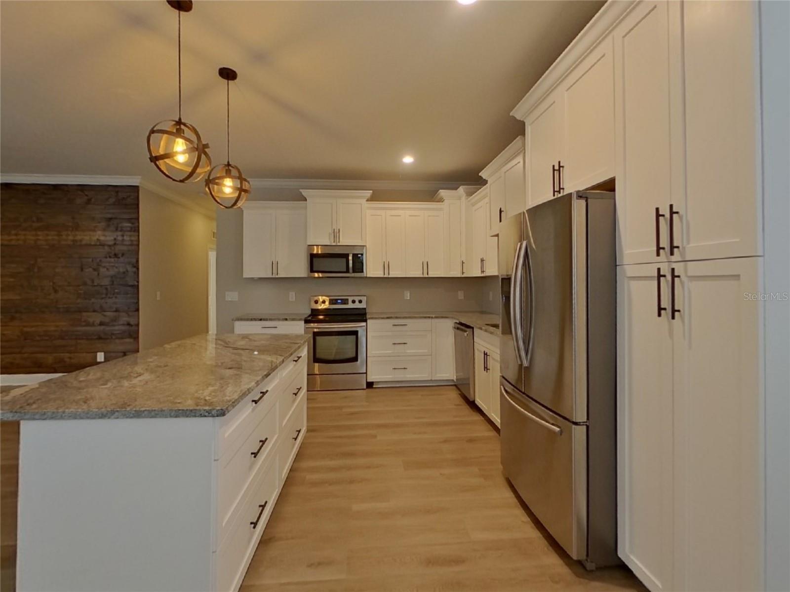 Image 6 of 15 For 4410 46th Avenue N