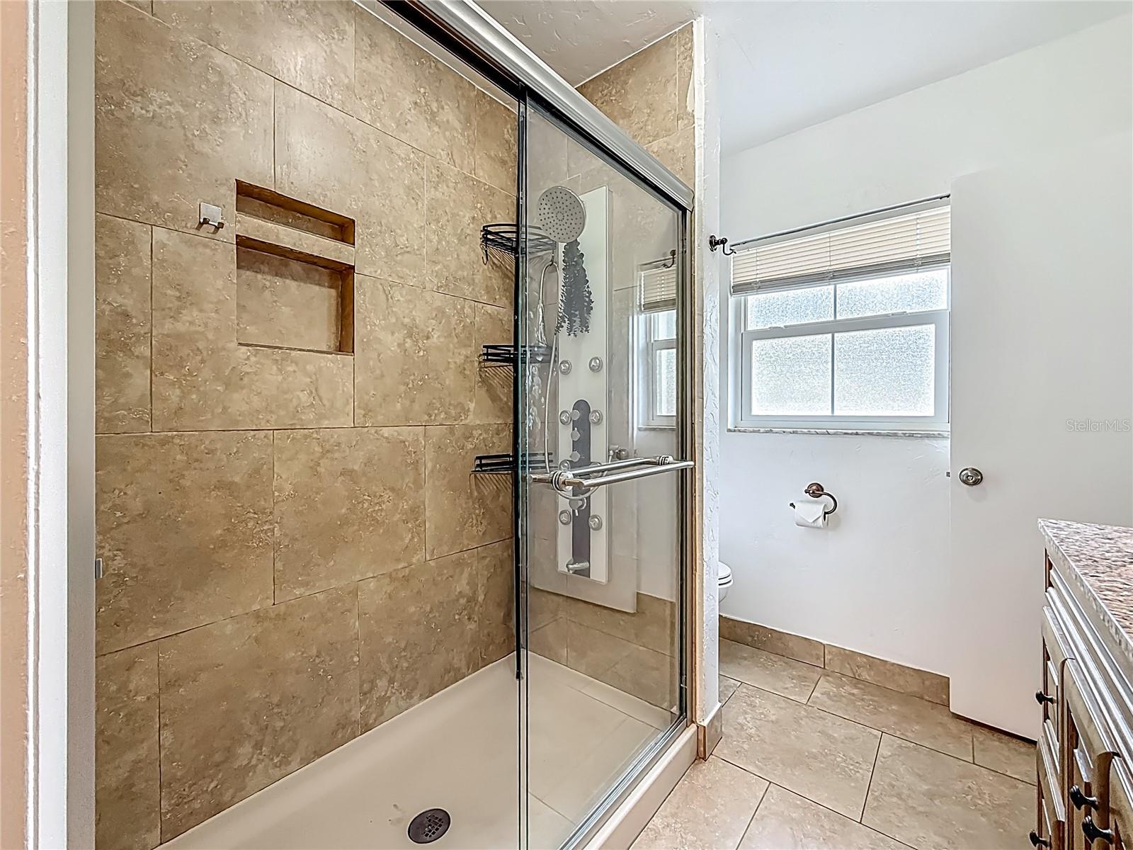 Image 47 of 98 For 2900 Park Street N