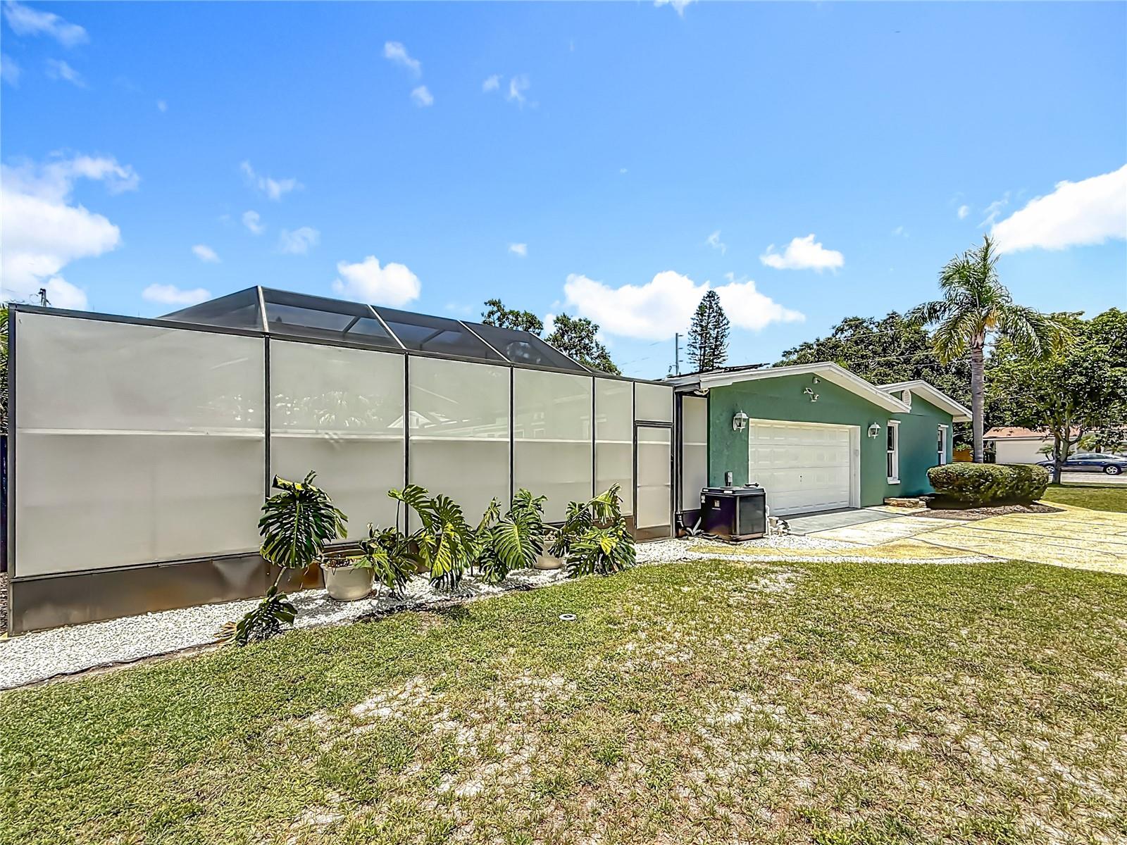 Image 84 of 98 For 2900 Park Street N