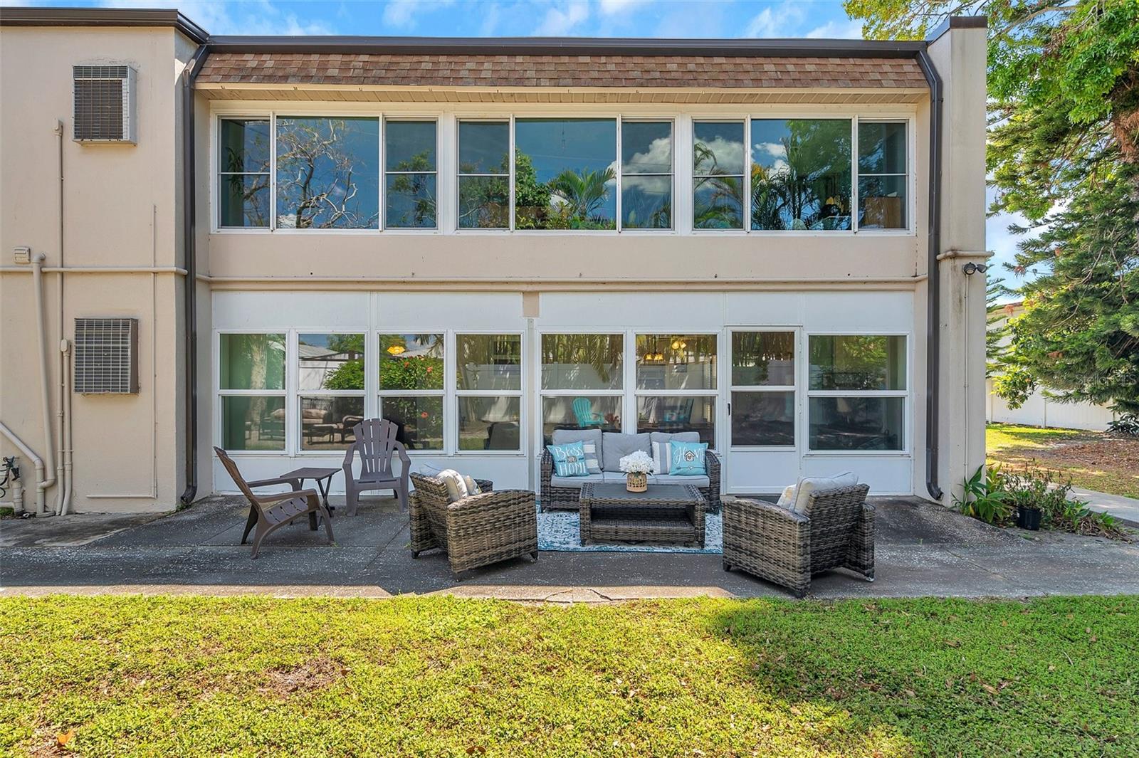 Image 3 of 41 For 9945 47th Avenue N 110