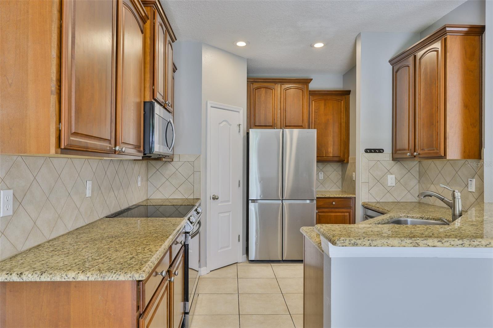 Image 10 of 34 For 7001 Interbay Boulevard 117