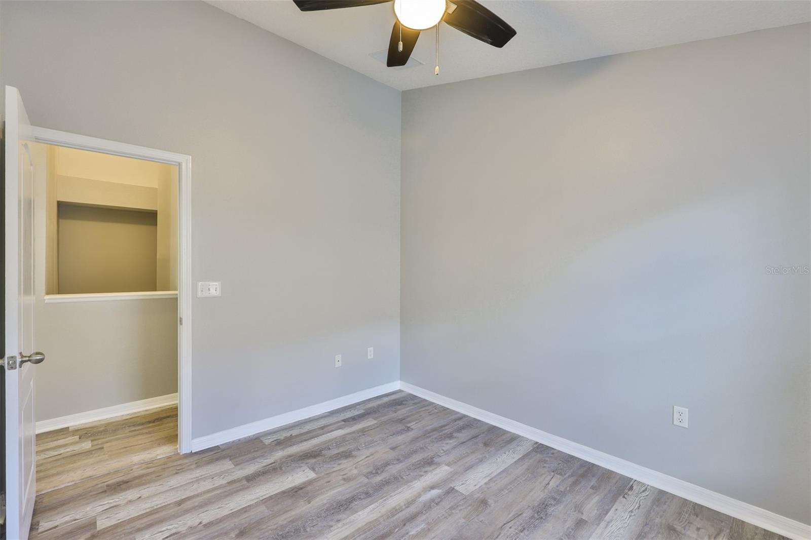 Image 15 of 34 For 7001 Interbay Boulevard 117