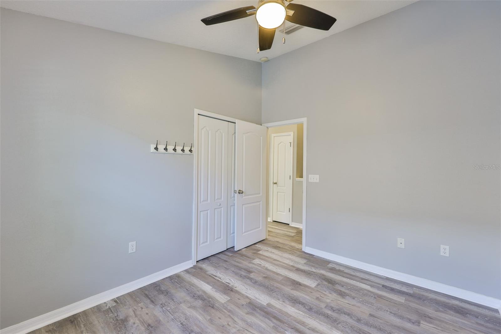 Image 16 of 34 For 7001 Interbay Boulevard 117