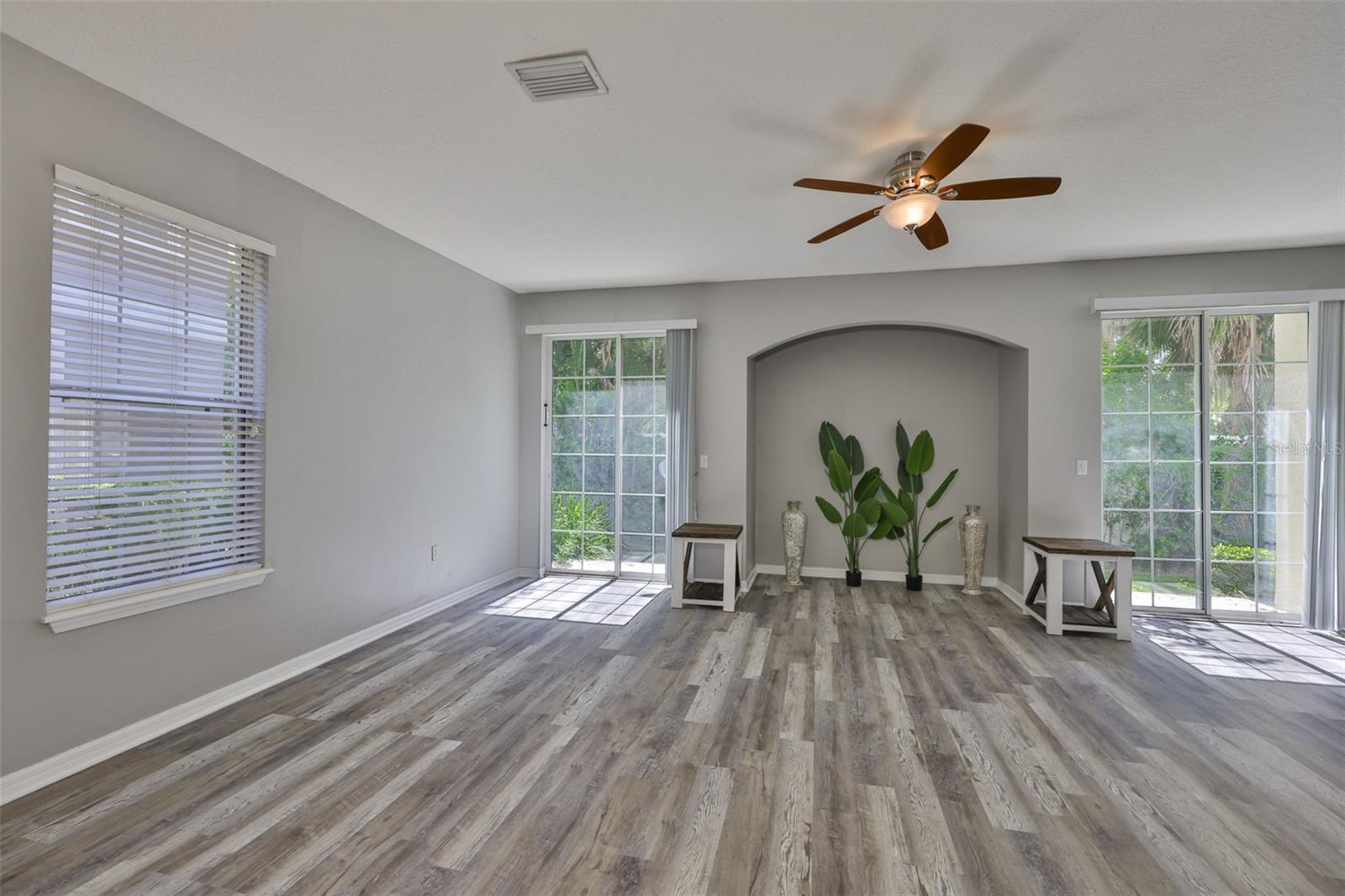 Image 4 of 34 For 7001 Interbay Boulevard 117