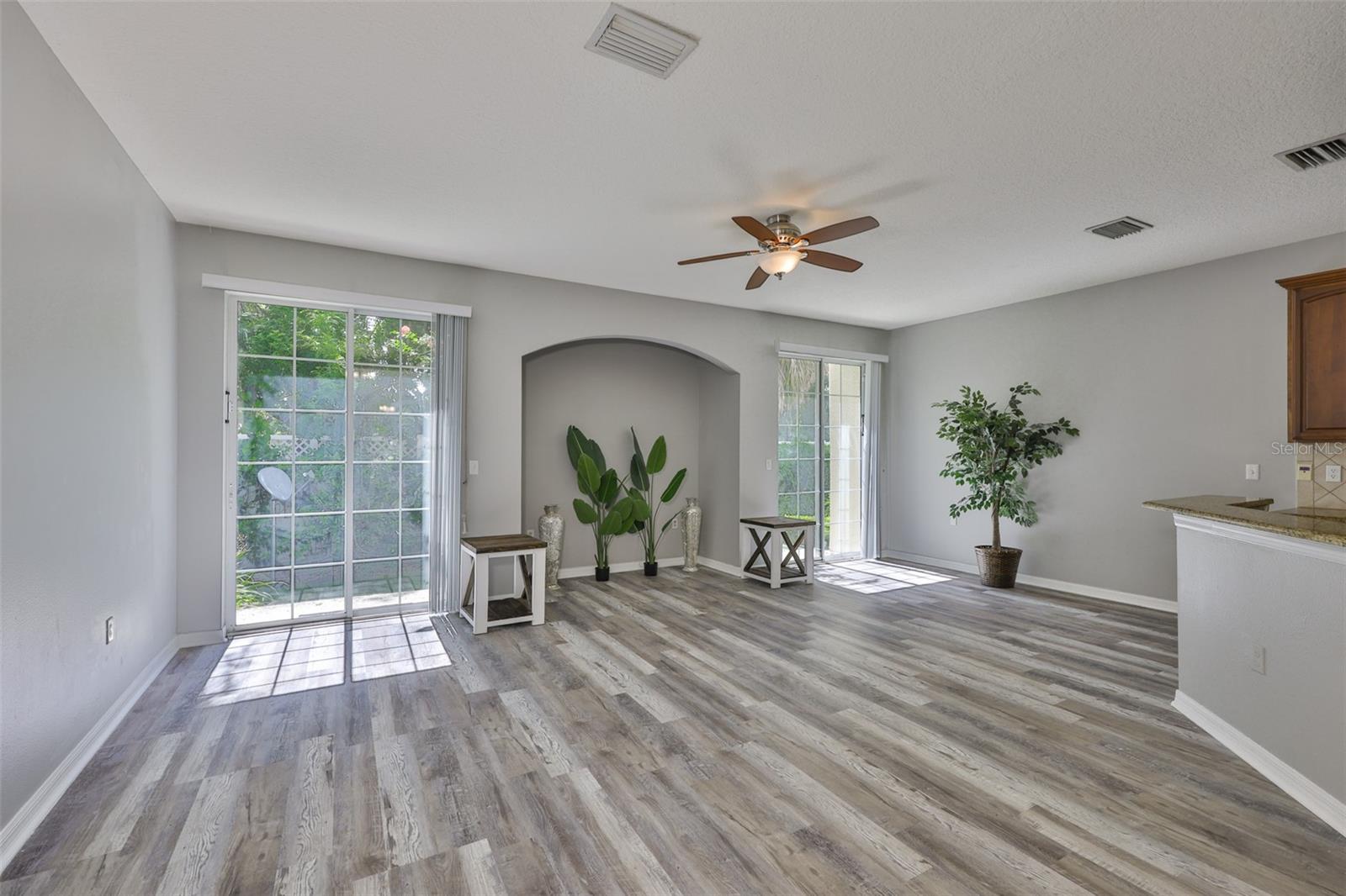 Image 5 of 34 For 7001 Interbay Boulevard 117