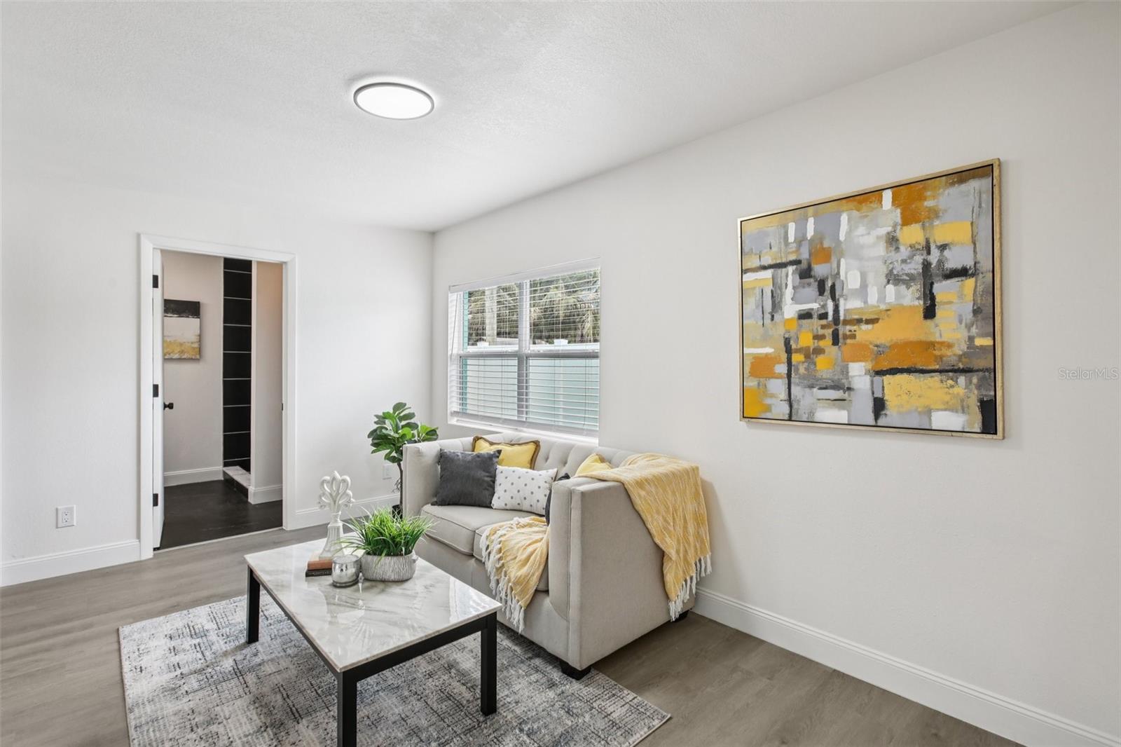 Image 10 of 42 For 115 41st Avenue Ne