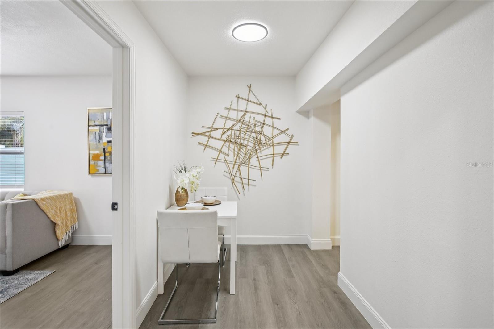 Image 11 of 42 For 115 41st Avenue Ne