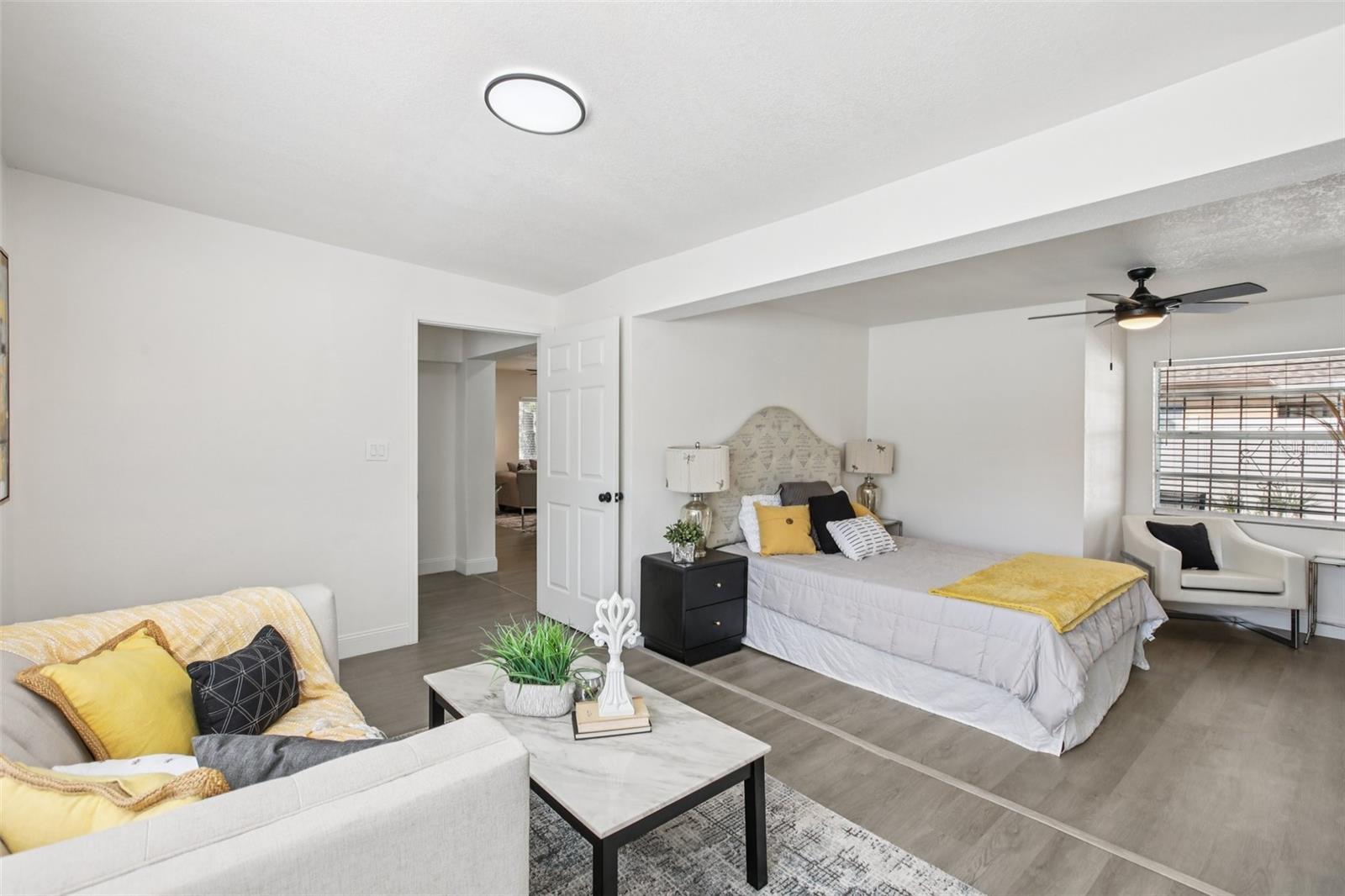 Image 18 of 42 For 115 41st Avenue Ne