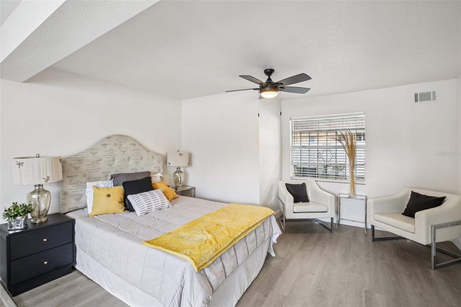 Image 28 of 42 For 115 41st Avenue Ne