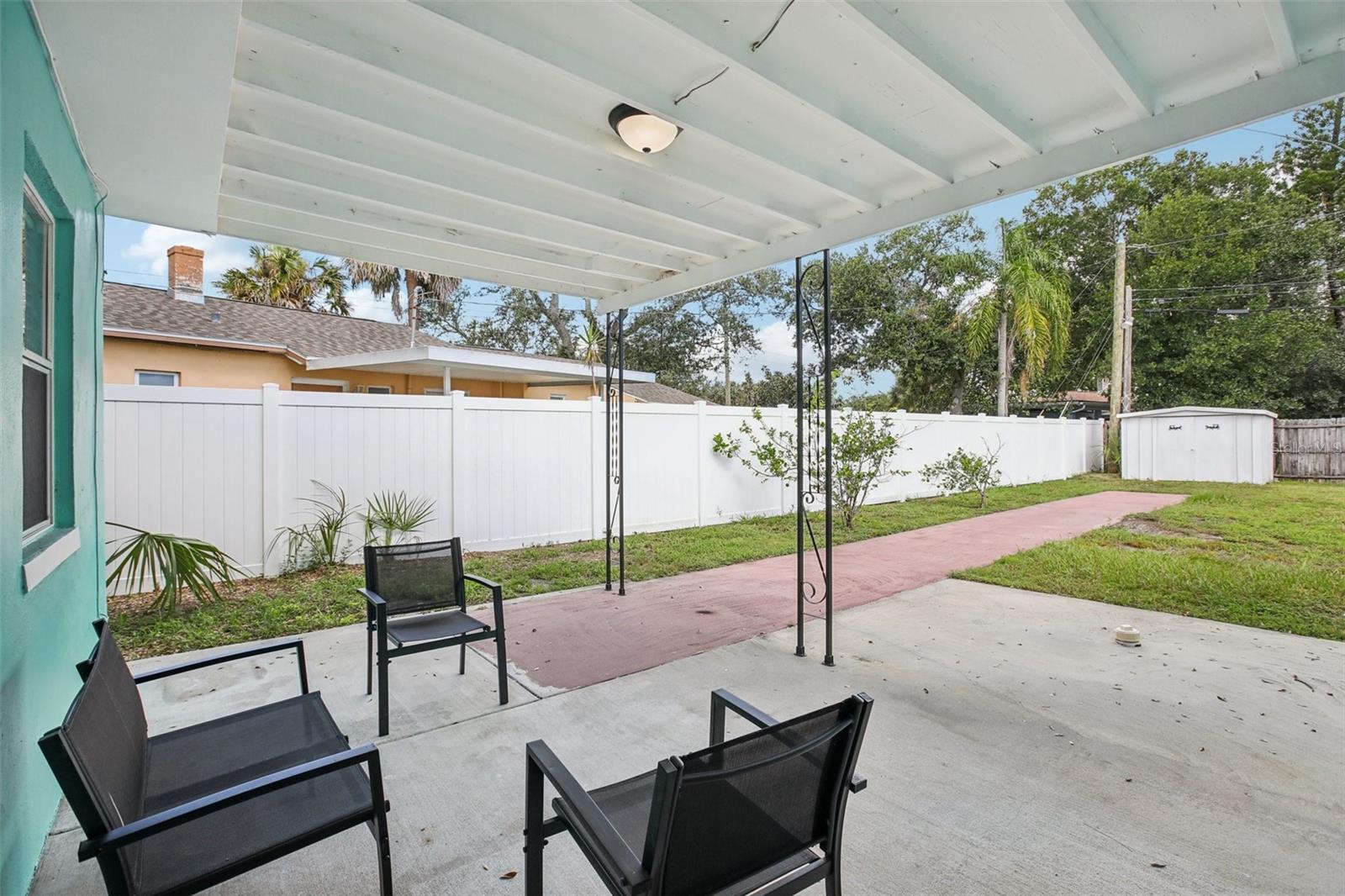 Image 33 of 42 For 115 41st Avenue Ne