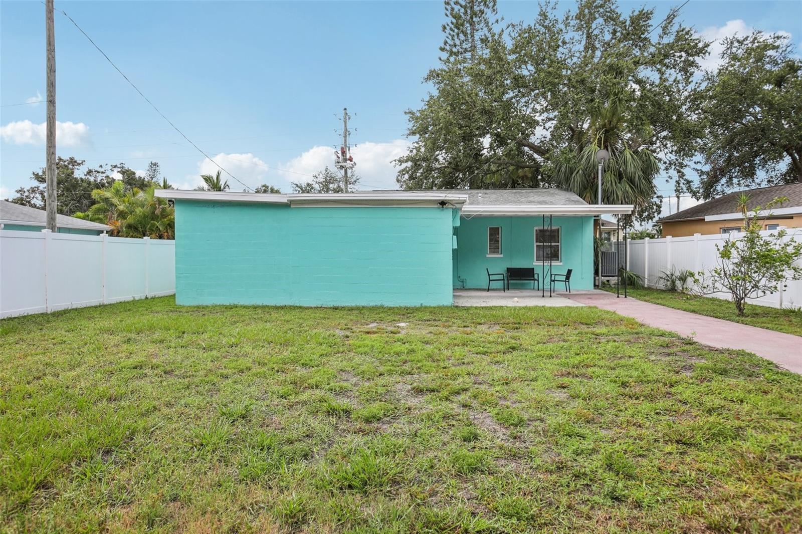 Image 35 of 42 For 115 41st Avenue Ne