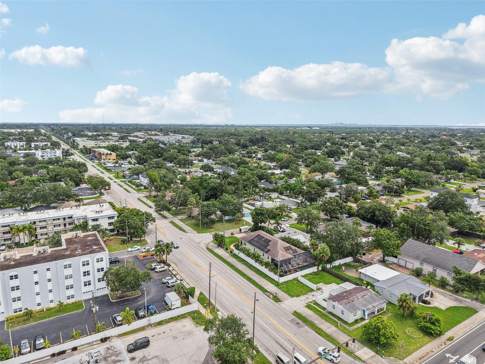 Image 38 of 42 For 115 41st Avenue Ne