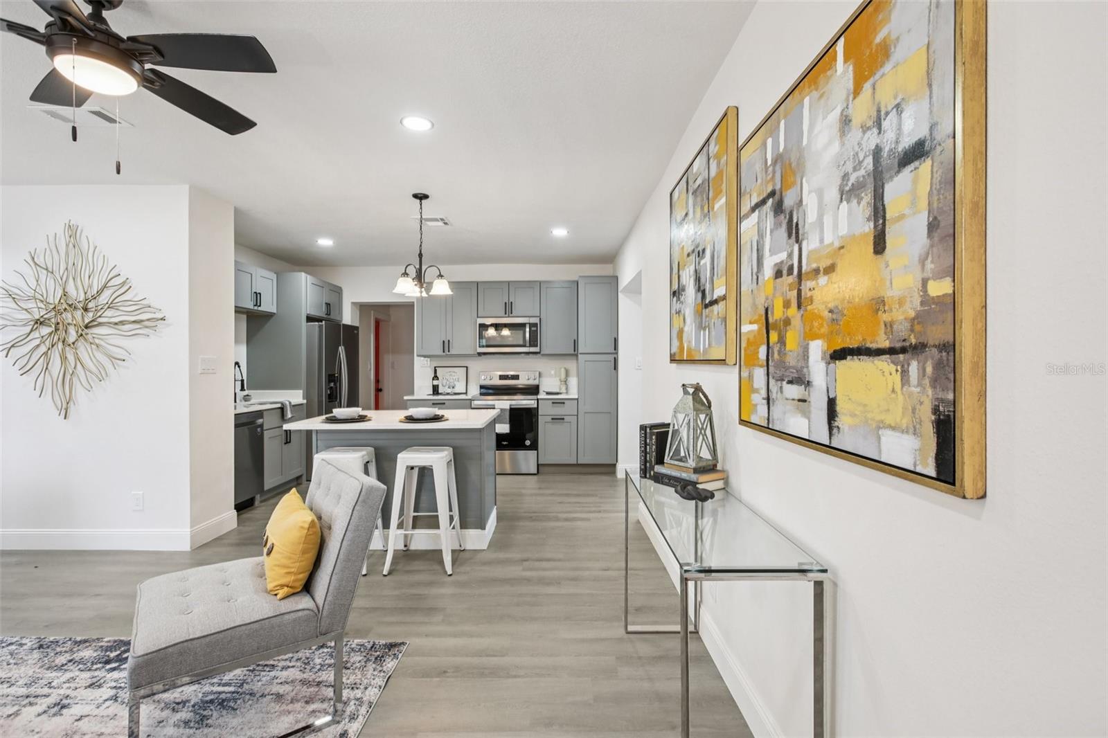 Image 9 of 42 For 115 41st Avenue Ne