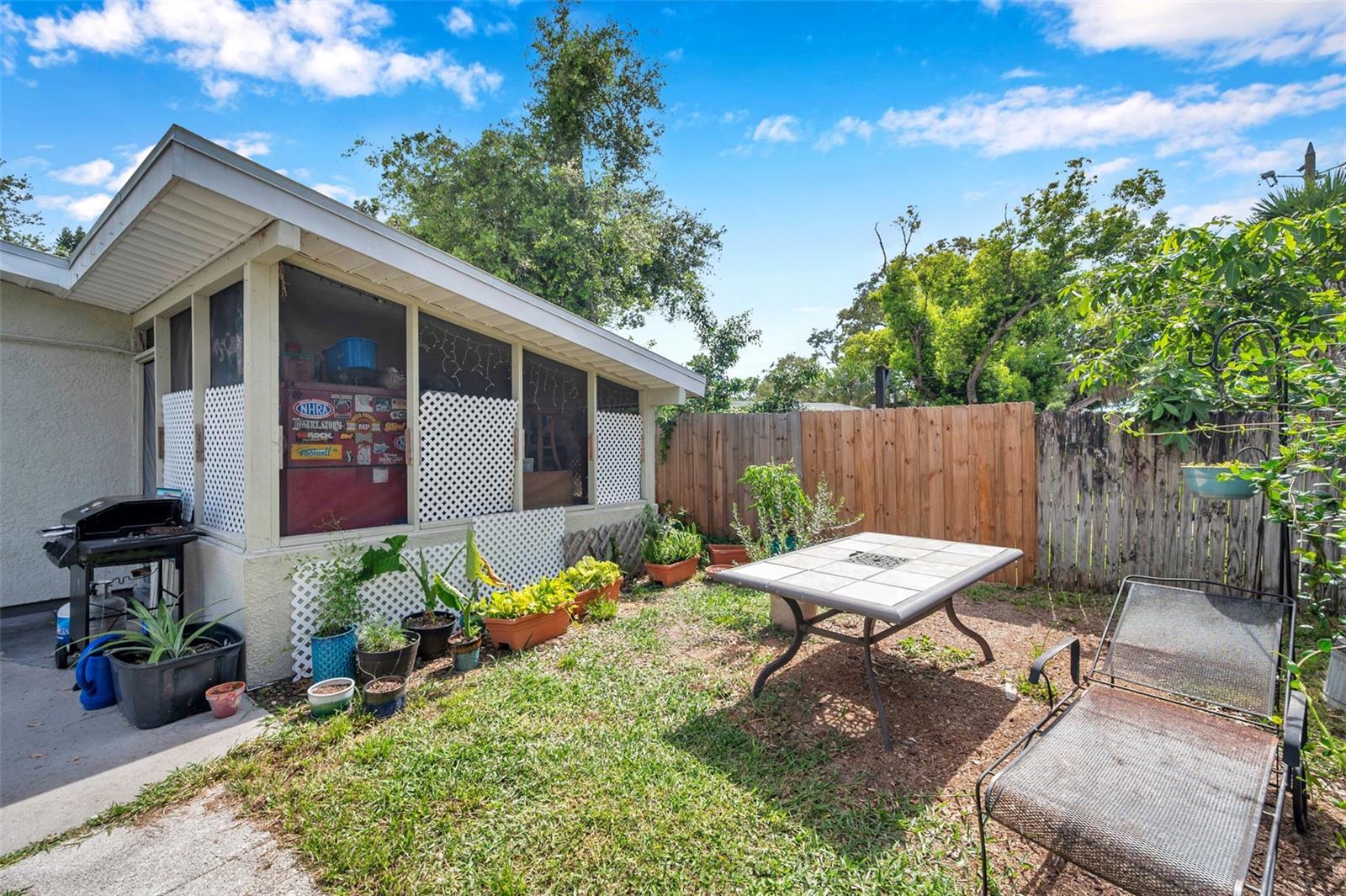 Image 31 of 51 For 7311 51st Avenue N