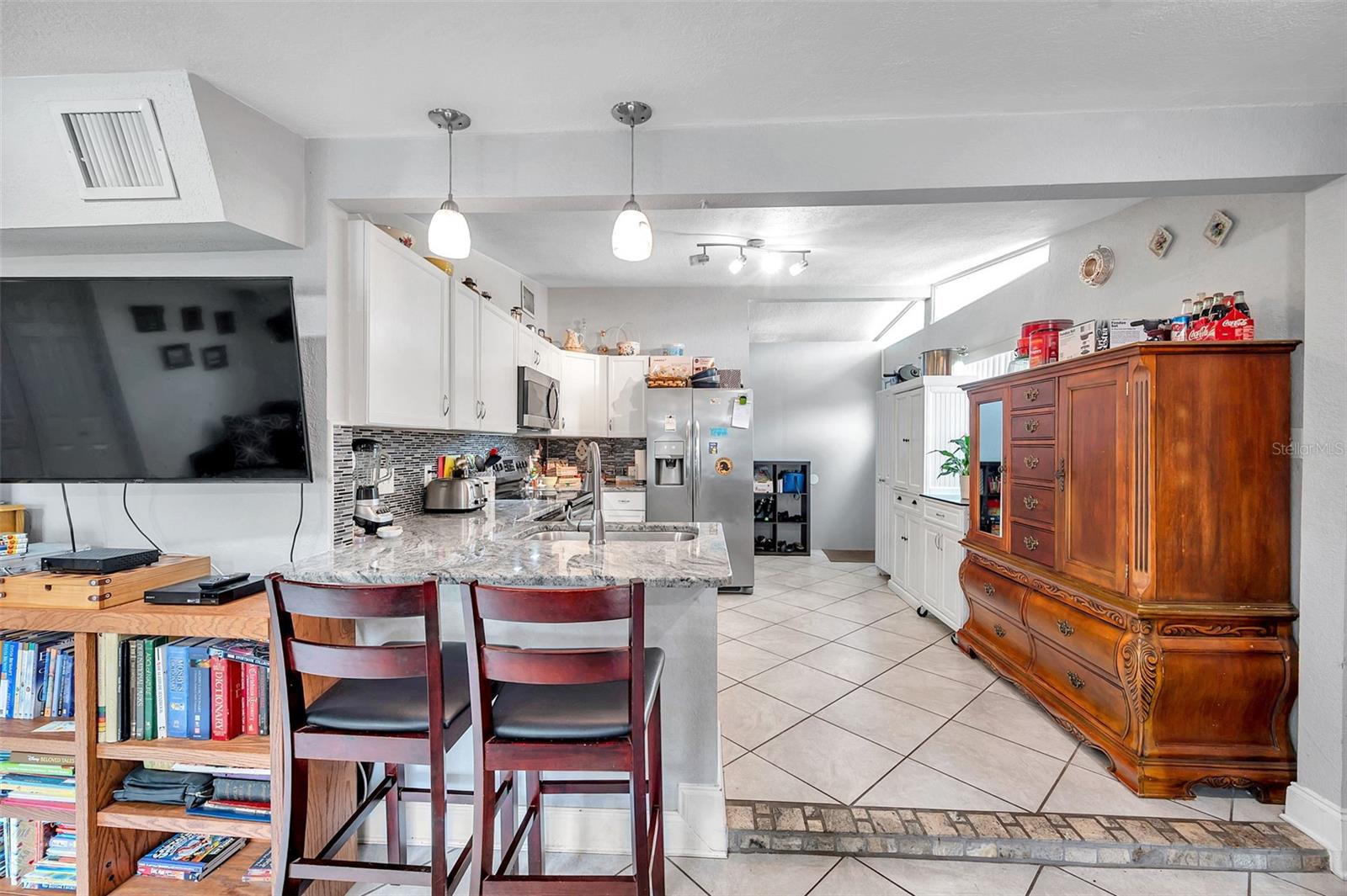 Image 5 of 51 For 7311 51st Avenue N