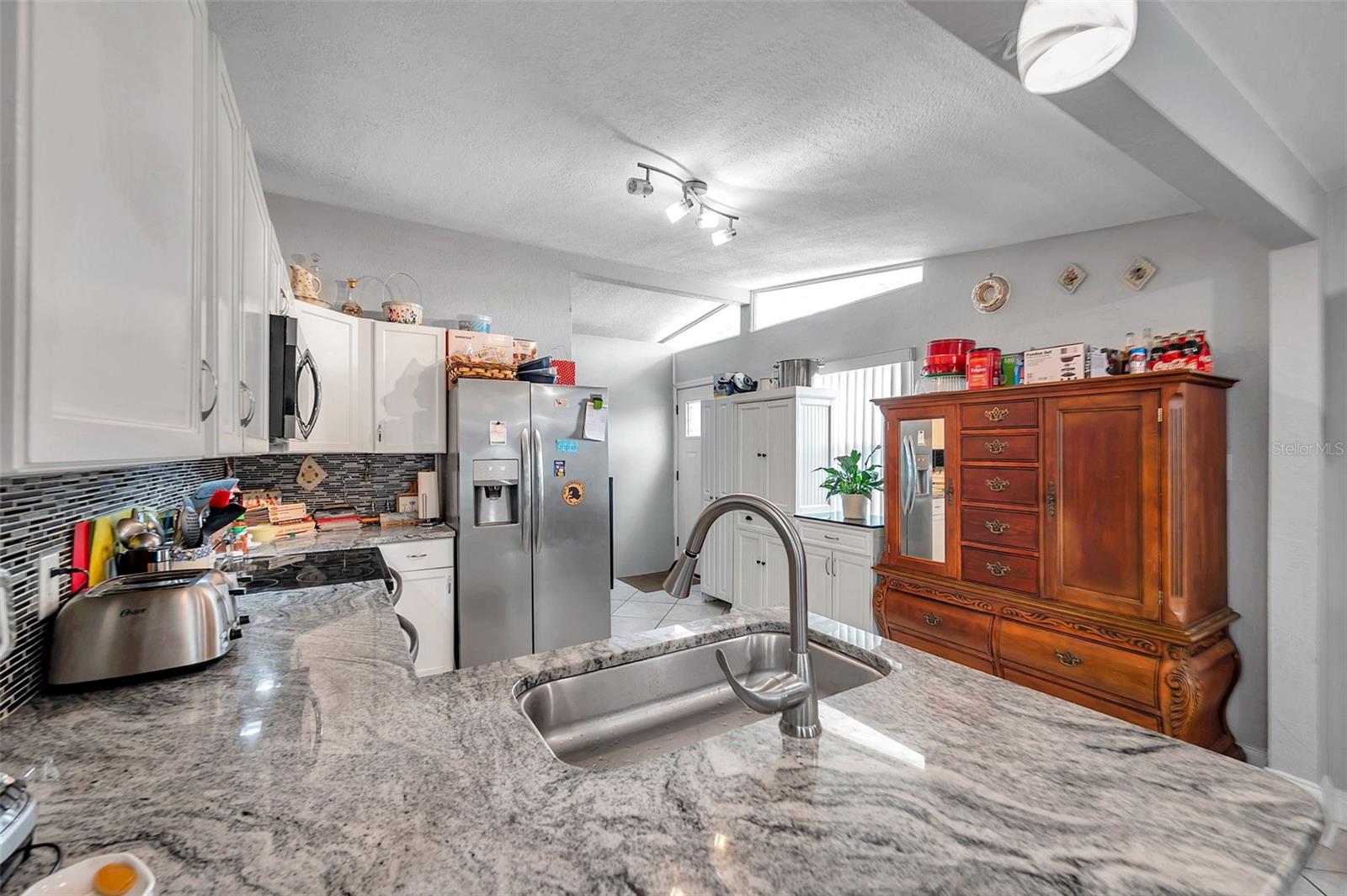 Image 6 of 51 For 7311 51st Avenue N