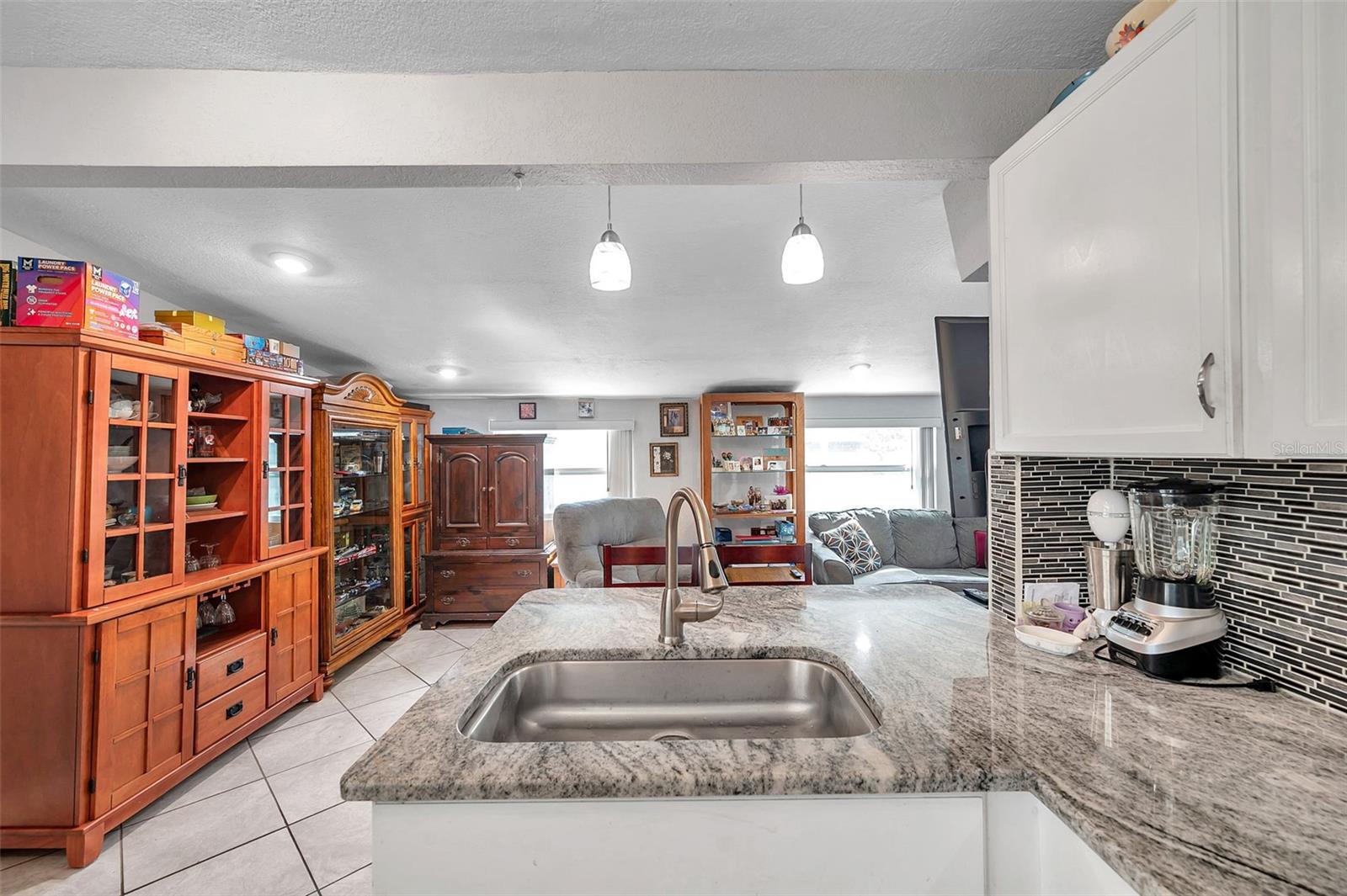 Image 9 of 51 For 7311 51st Avenue N