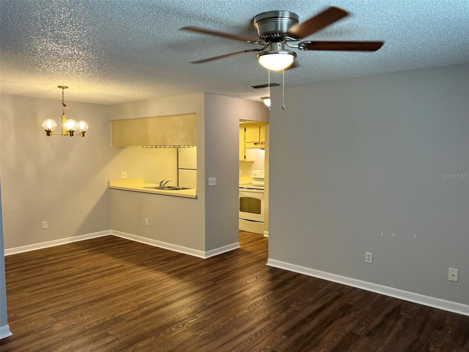 Image 13 of 15 For 2411 Stroud Avenue 3