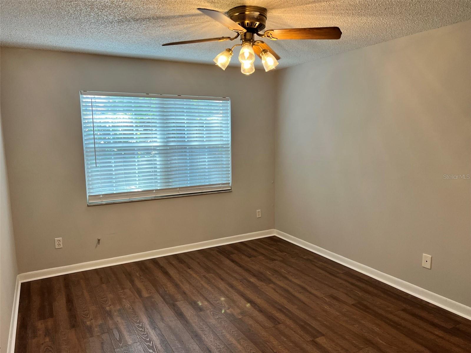 Image 3 of 15 For 2411 Stroud Avenue 3