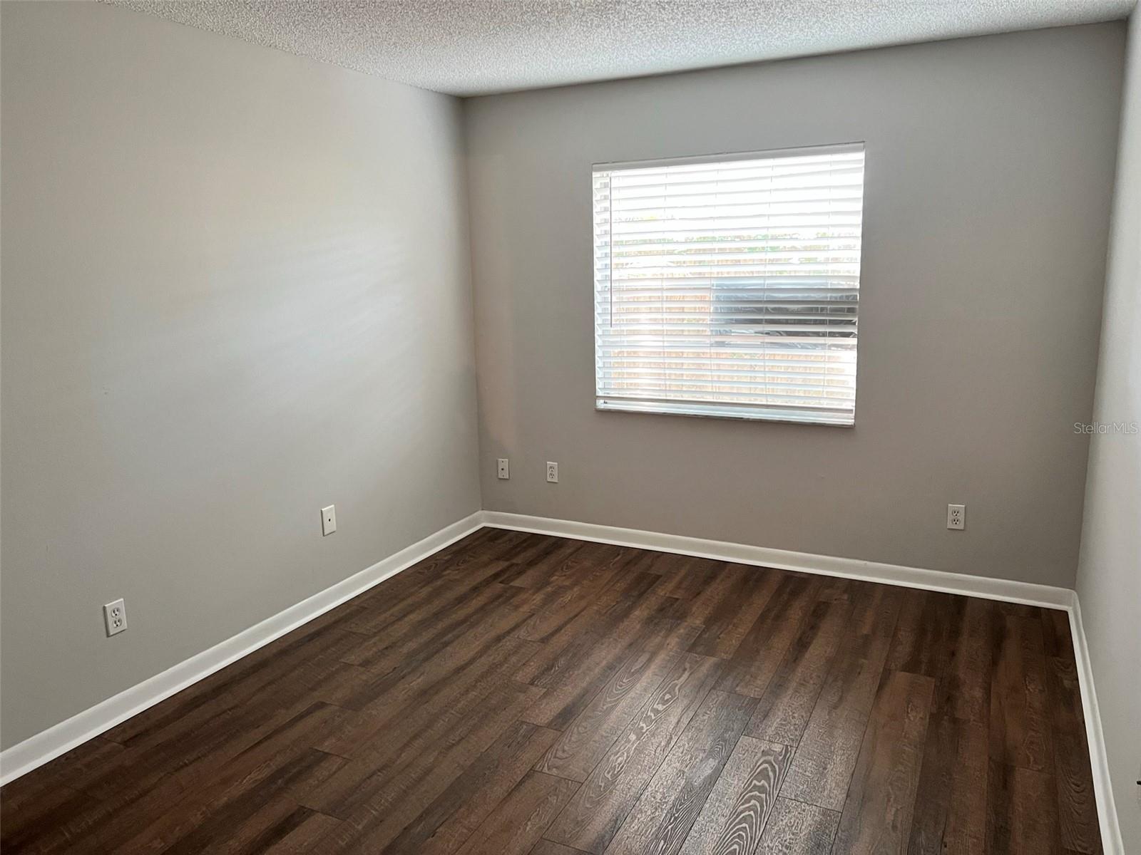 Image 6 of 15 For 2411 Stroud Avenue 3