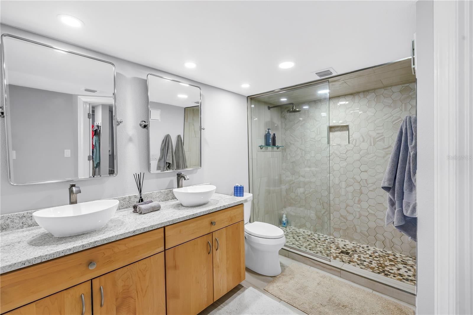 Image 17 of 42 For 4450 Gulf Boulevard 405