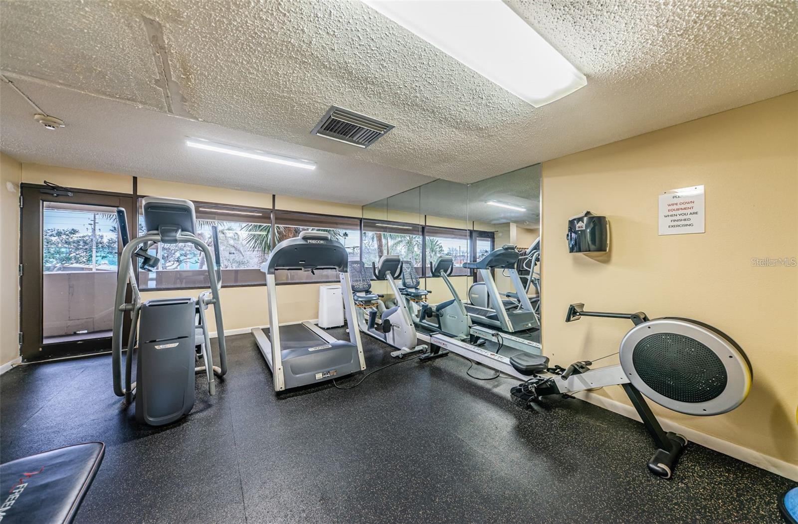Image 30 of 42 For 4450 Gulf Boulevard 405