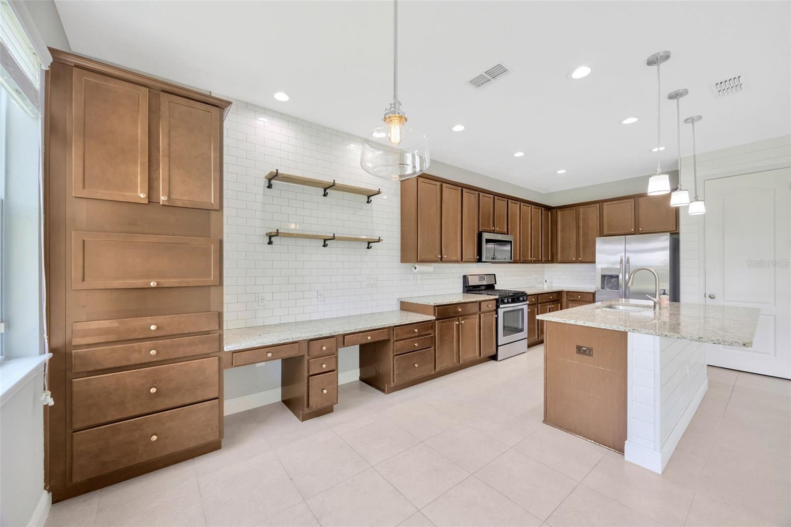 Image 9 of 32 For 7010 Old Benton Drive