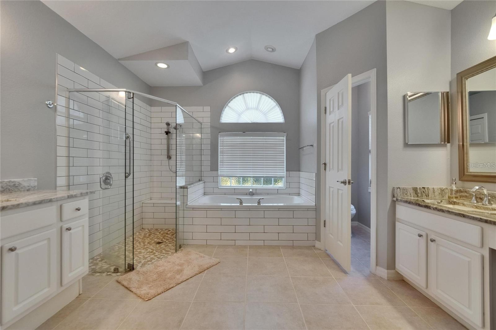 Image 14 of 25 For 16367 Ashington Park Drive