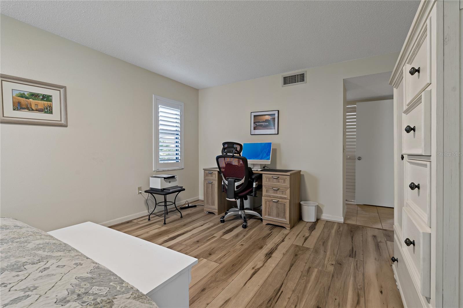Image 19 of 56 For 300 Florida Avenue 300f