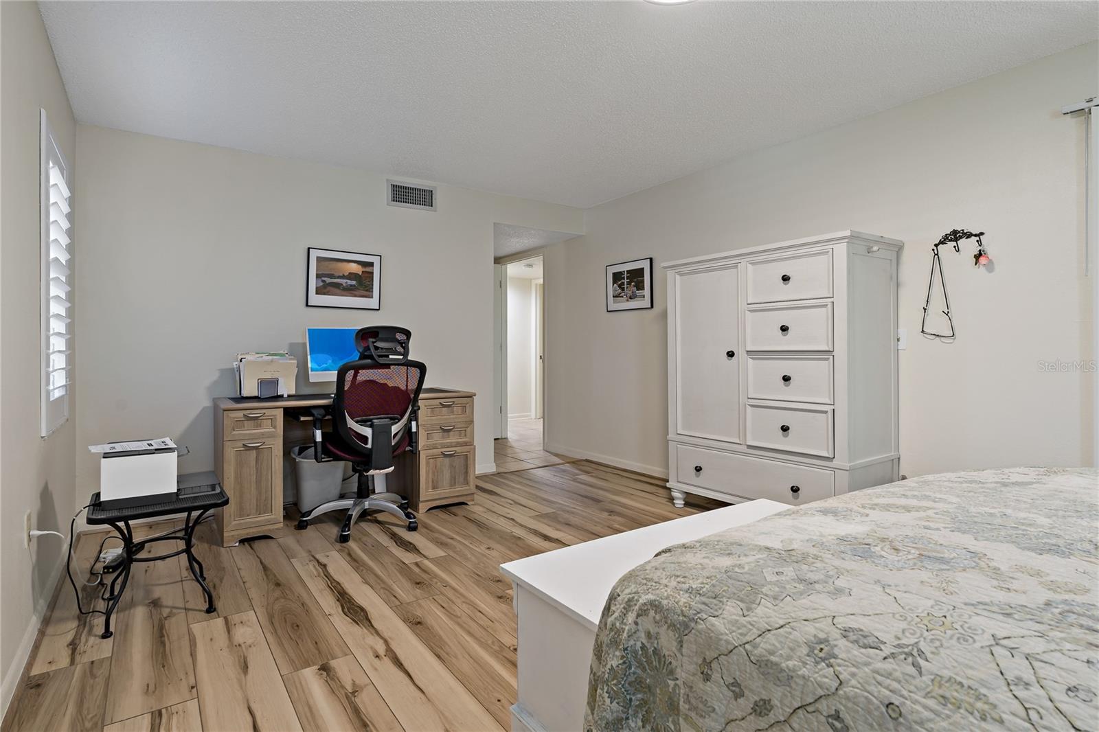 Image 22 of 56 For 300 Florida Avenue 300f