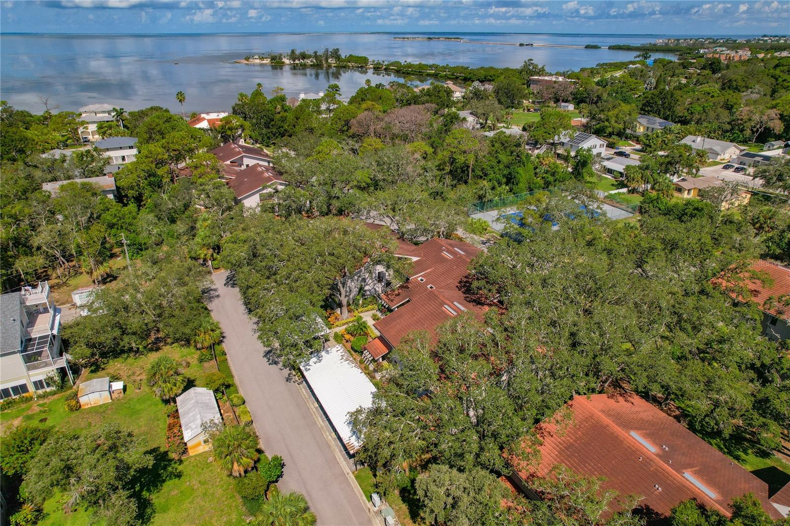 Image 38 of 56 For 300 Florida Avenue 300f