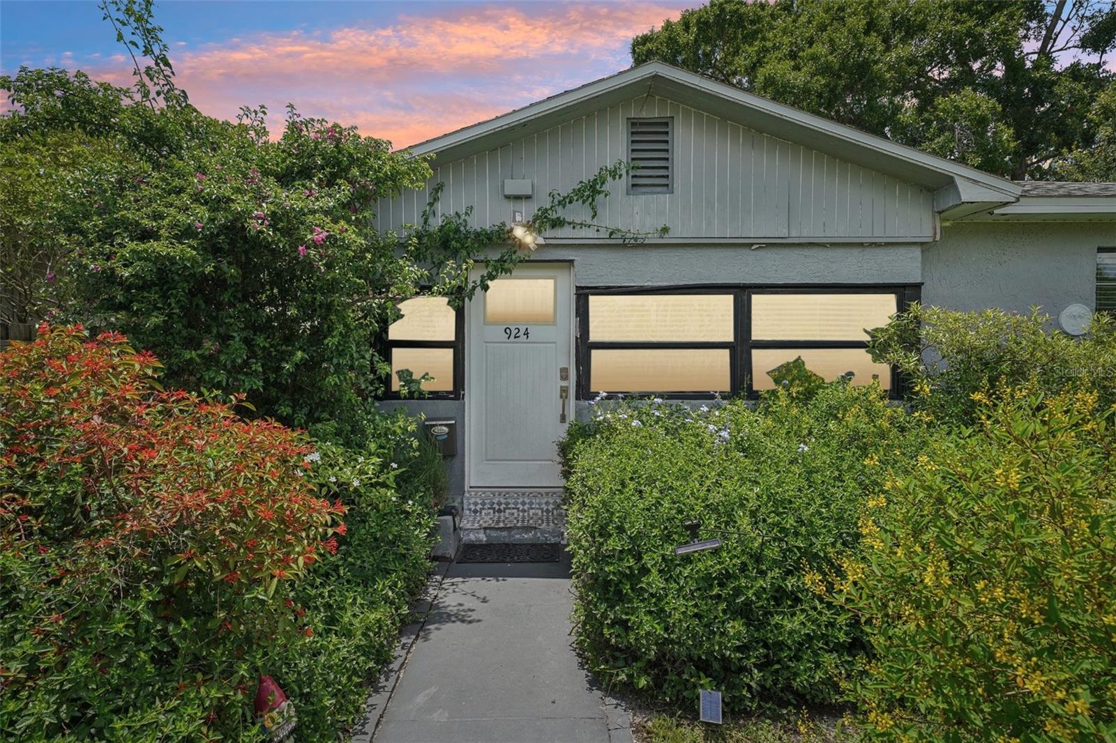 Details for 924 32nd Street N, ST PETERSBURG, FL 33713