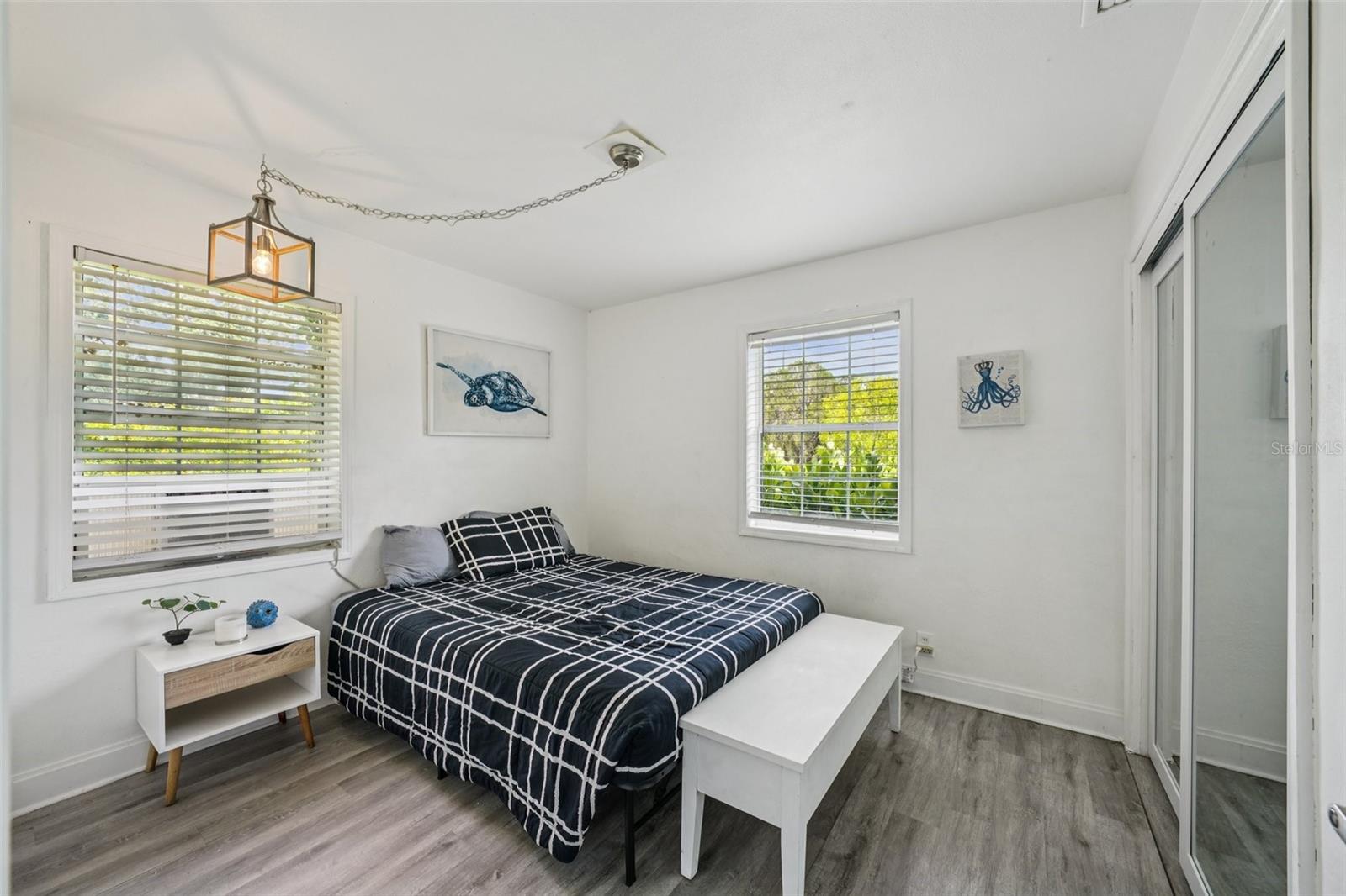 Image 12 of 32 For 924 32nd Street N