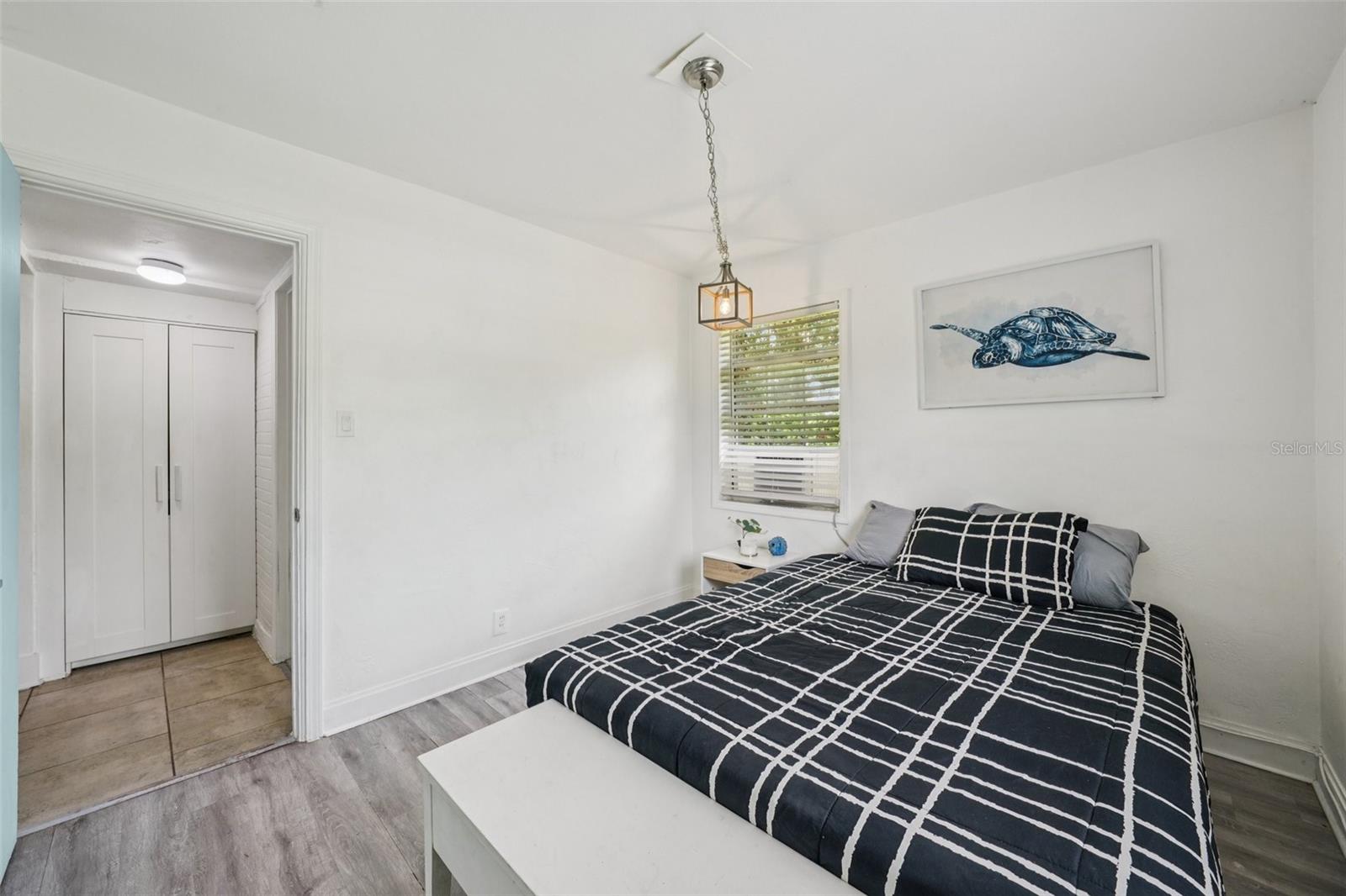 Image 13 of 32 For 924 32nd Street N