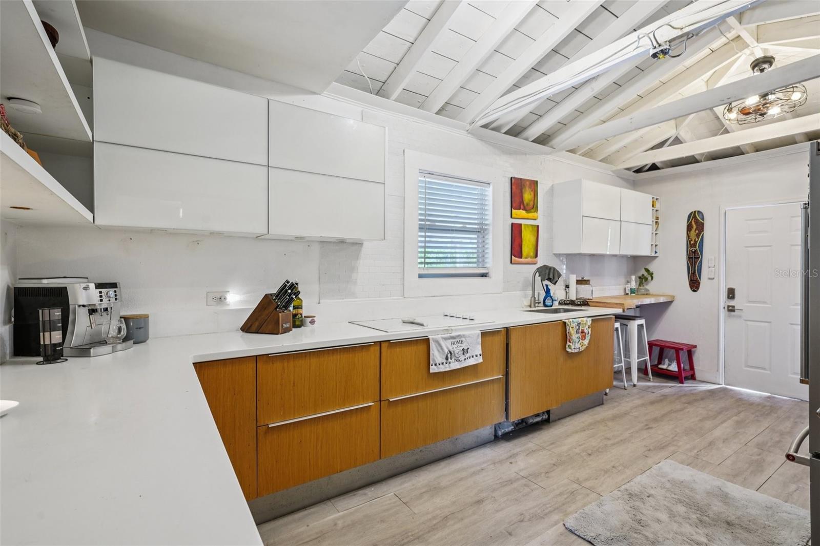 Image 18 of 32 For 924 32nd Street N