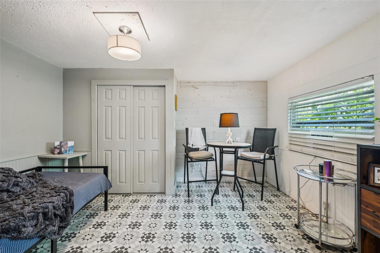 Image 20 of 32 For 924 32nd Street N