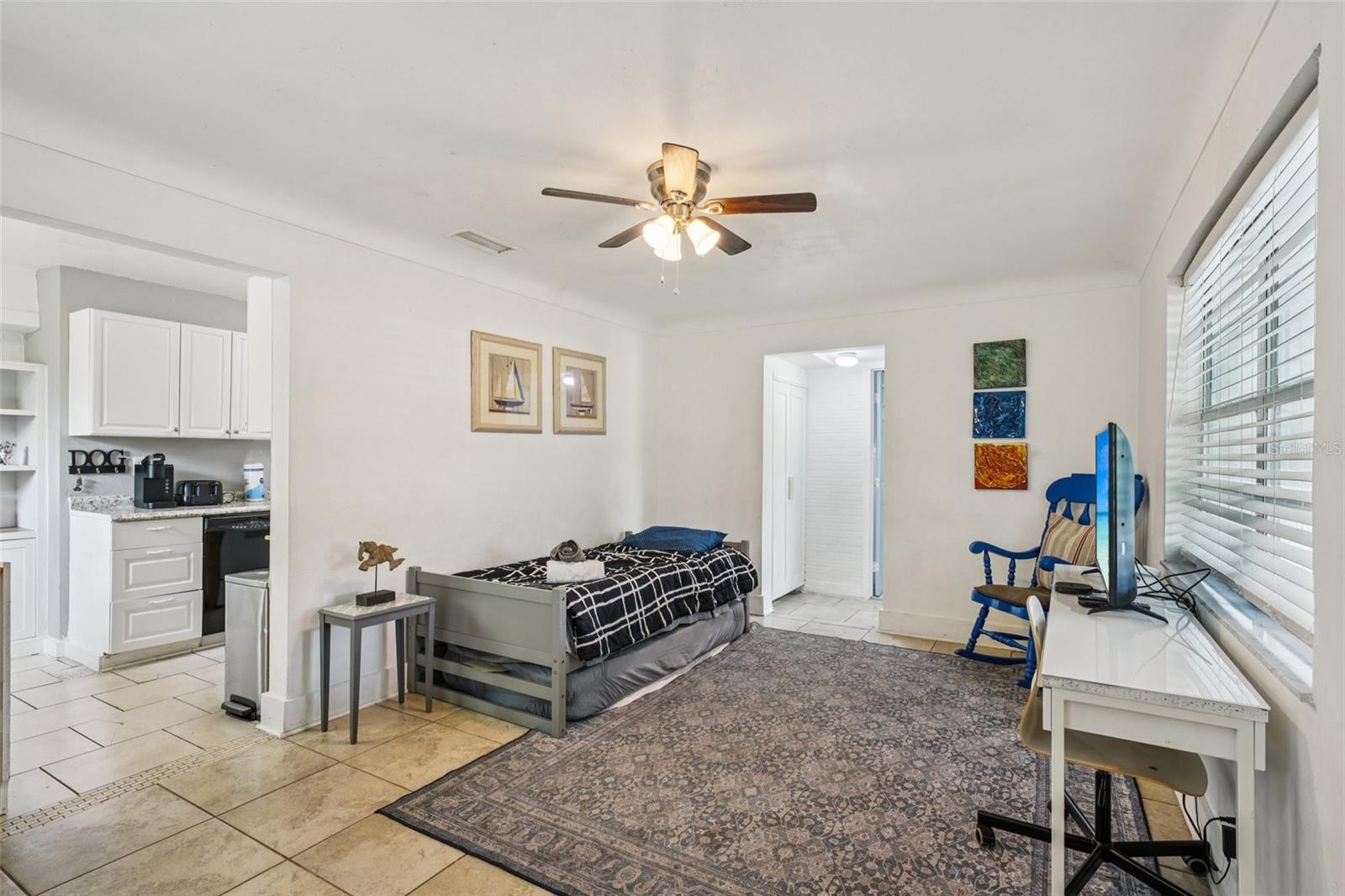 Image 8 of 32 For 924 32nd Street N