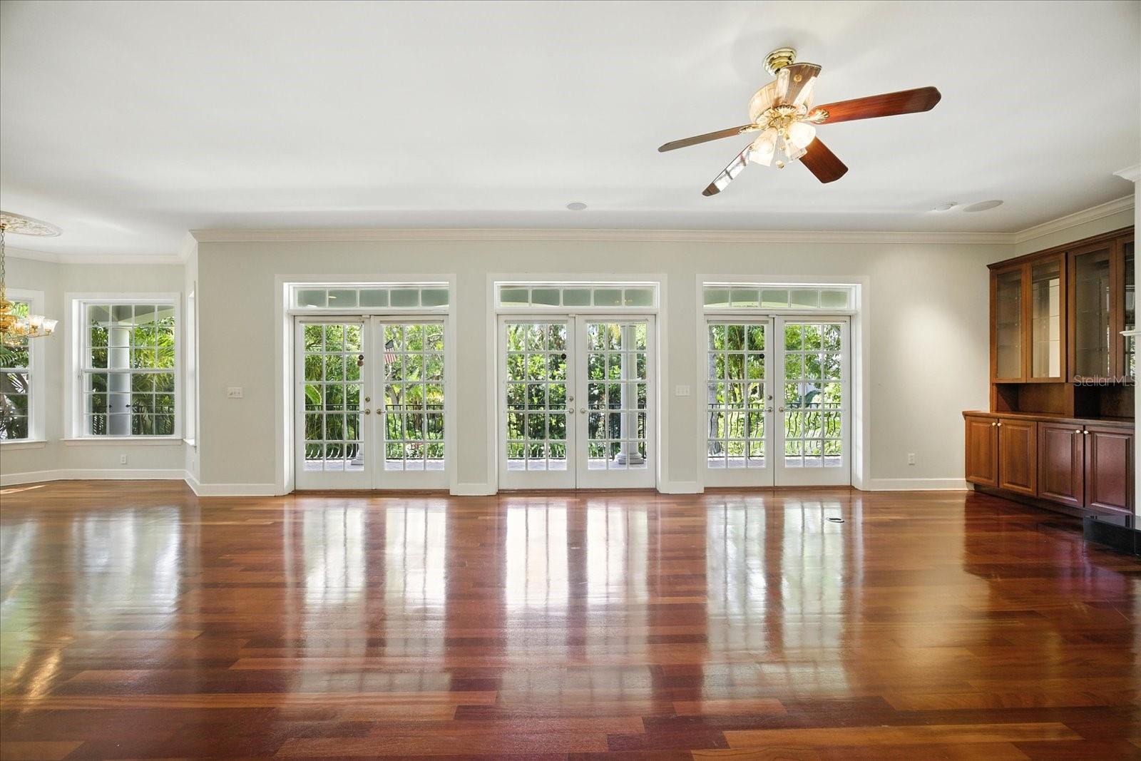 Image 13 of 72 For 2708 Marlin Avenue