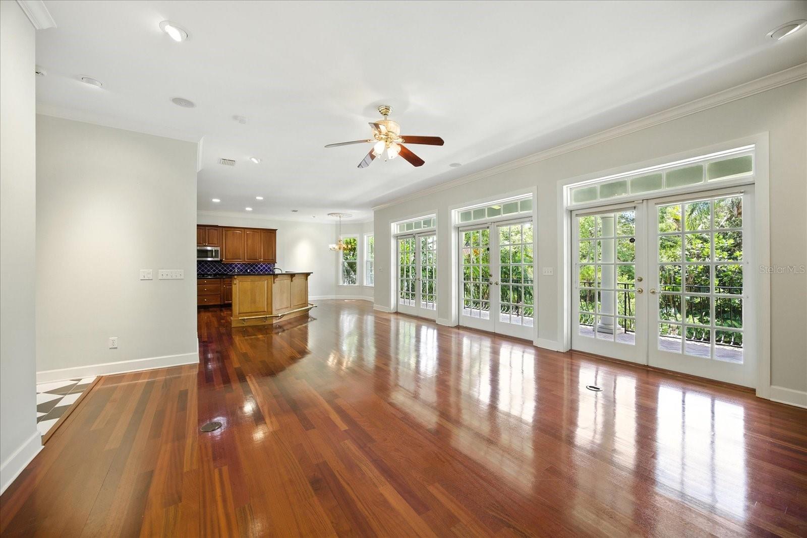 Image 16 of 72 For 2708 Marlin Avenue